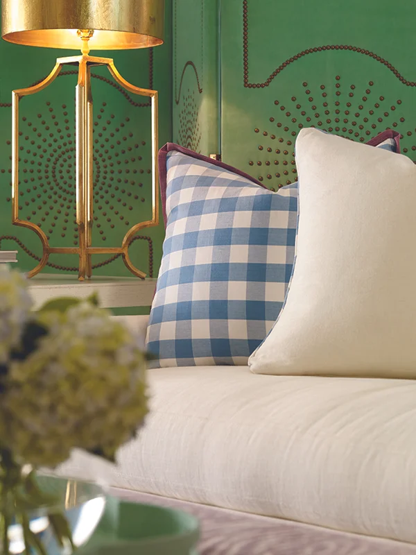 1280_Sofa_L810-05_Chair_6067_UpholsteryOttoman_DTL2