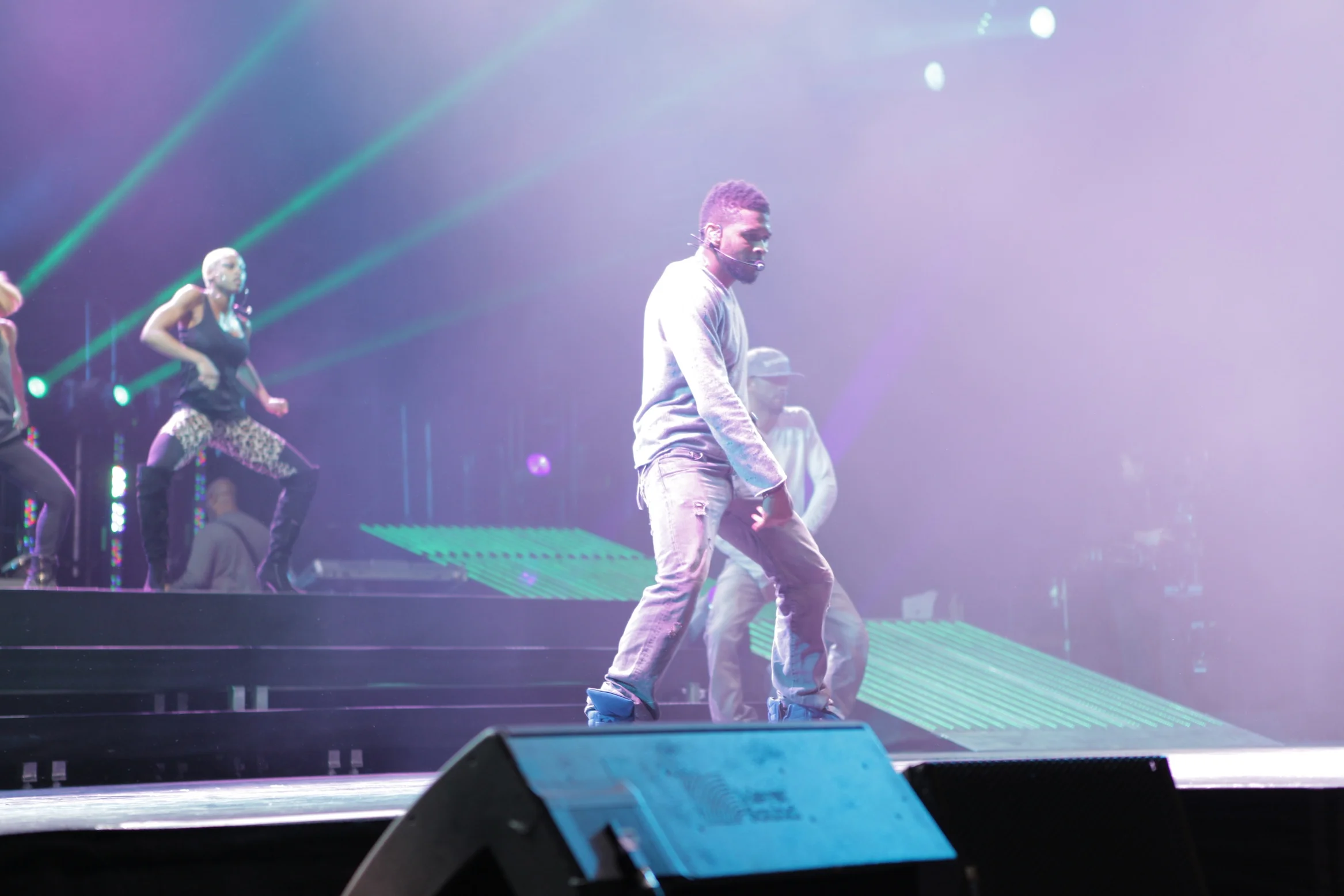 © Marc Aitken 2014. www.marcaitken.com 202011-02-212011.jpg