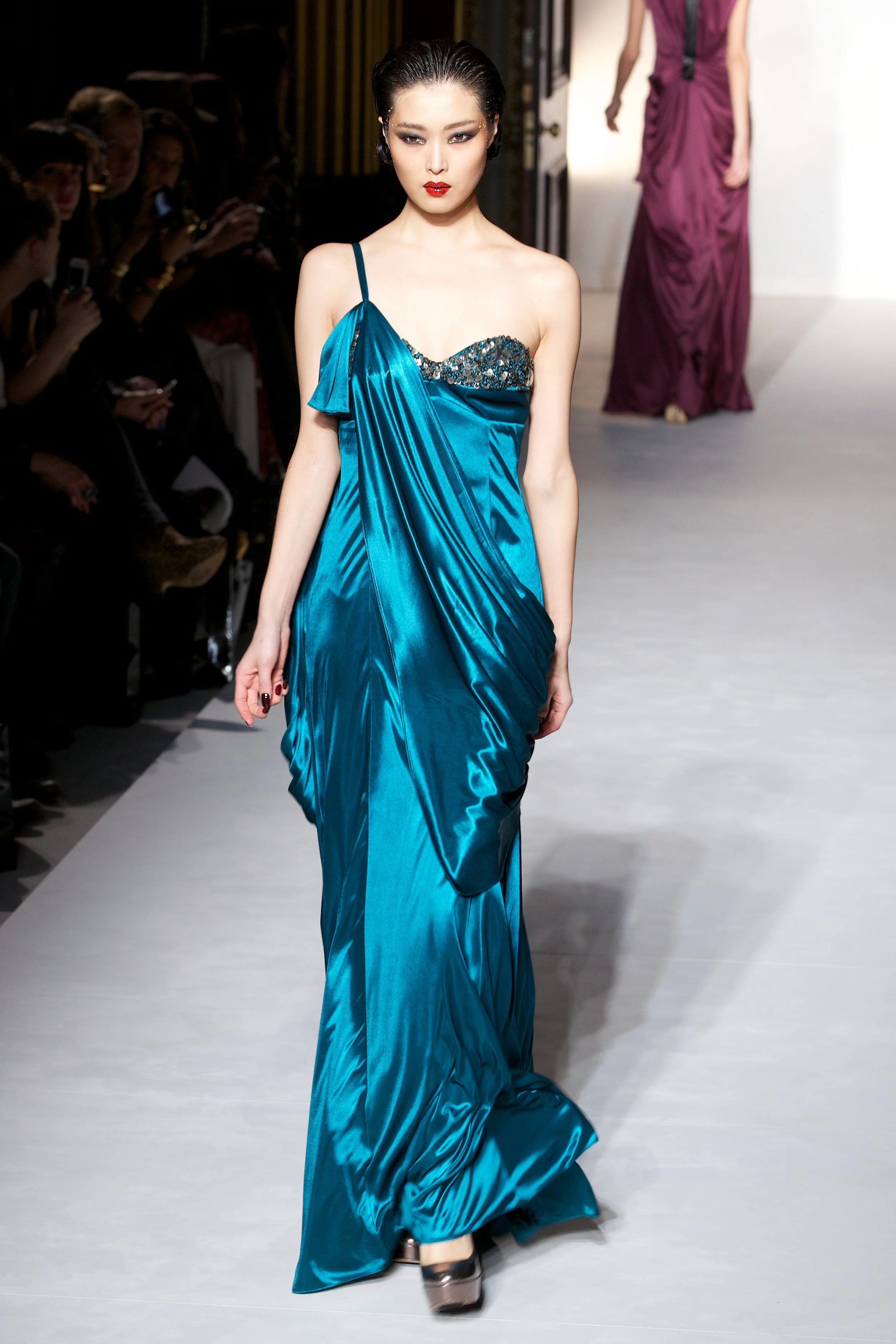 (c) Marc Aitken 2012 30.jpg