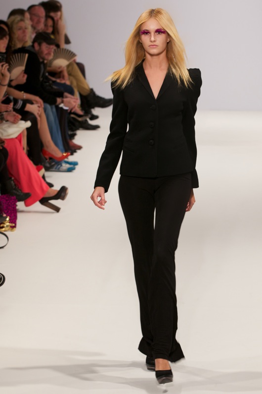 Rohmir S-S 2012 © Marc Aitken 2014 . www.marcaitken.com 52011-09-182011 (1).jpg