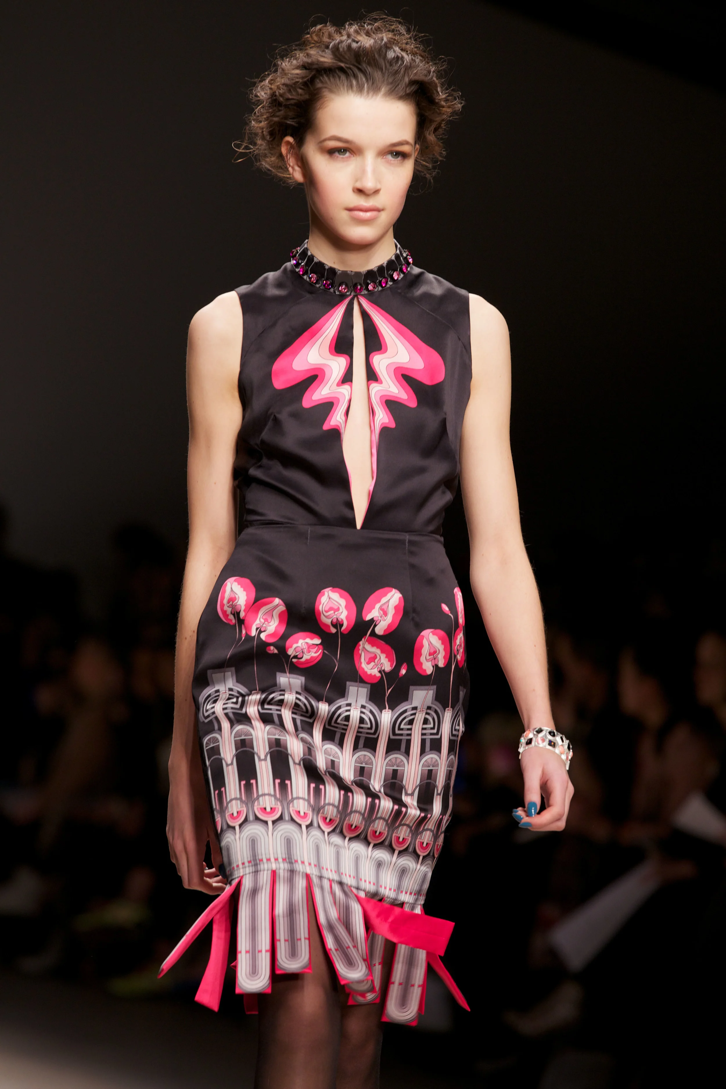 Holly Fulton A-W 12 © Marc Aitken 2014 . www.marcaitken.com 222012-02-212012.jpg