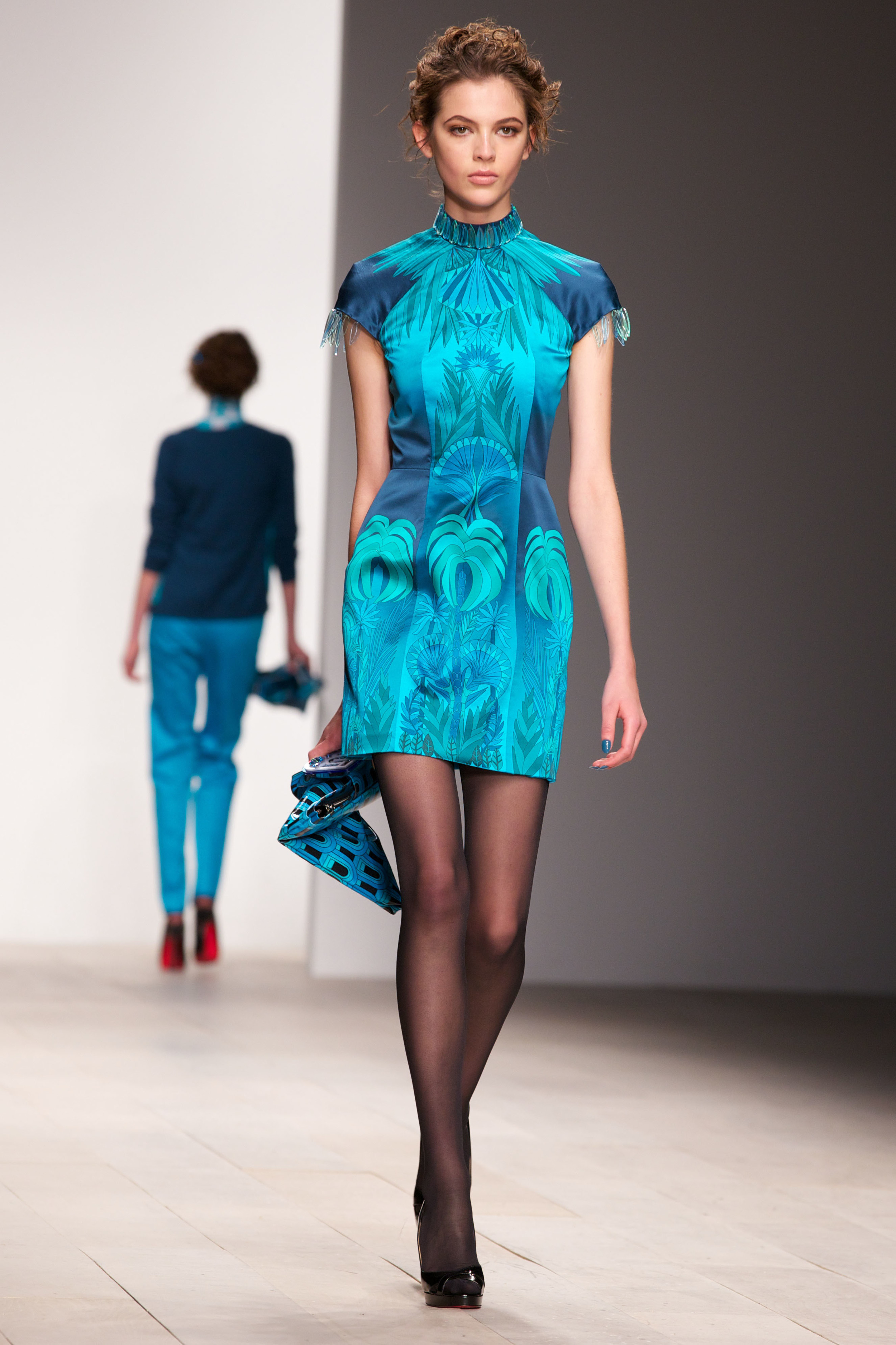 Holly Fulton A-W 12 © Marc Aitken 2014 . www.marcaitken.com 382012-02-212012.jpg