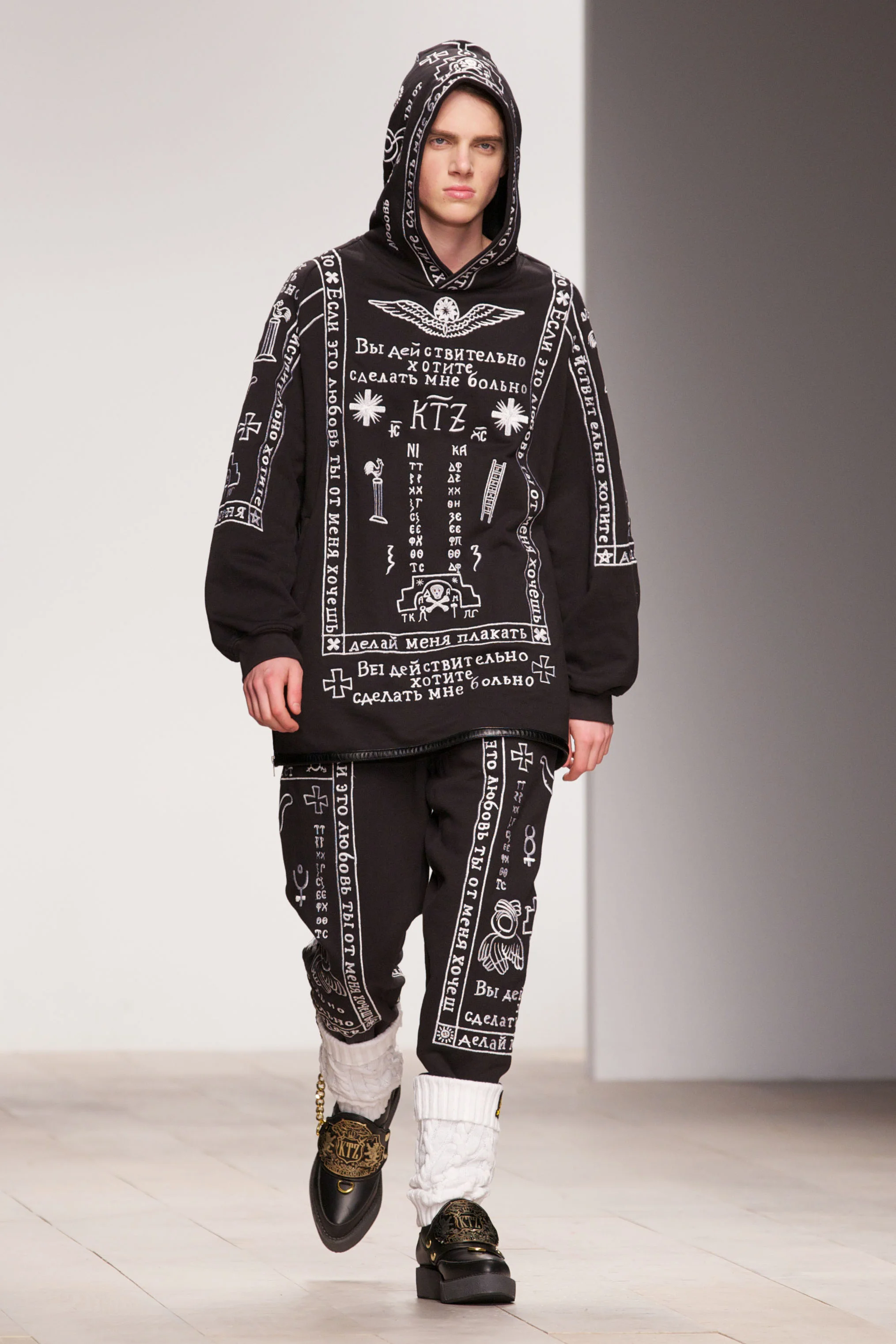 KTZ (c) marc aitken 2012 (41).jpg