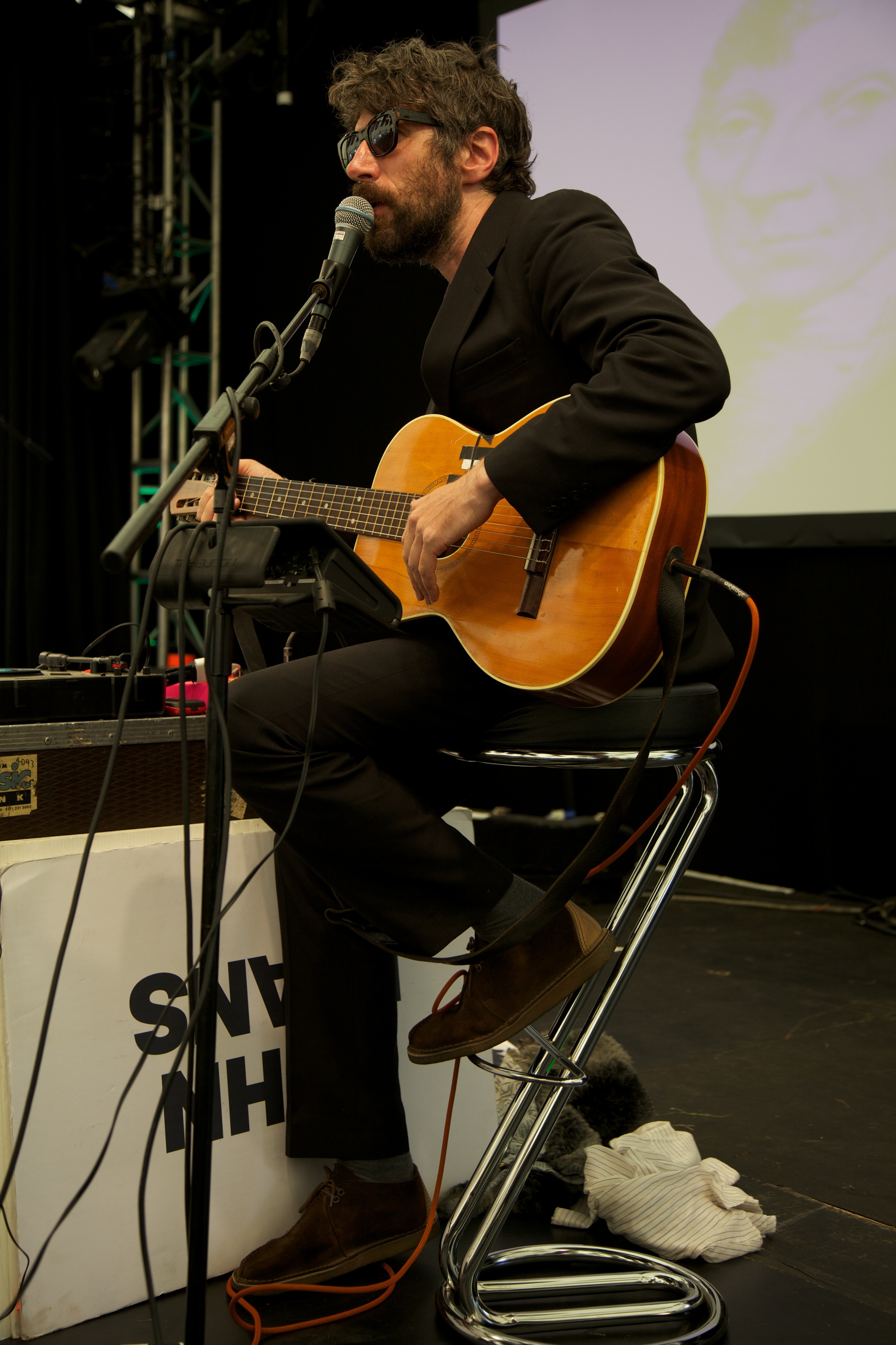Gruff Rhys WOMAD © Marc Aitken 2014 www.marcaitken.com 472014-07-272014.jpg