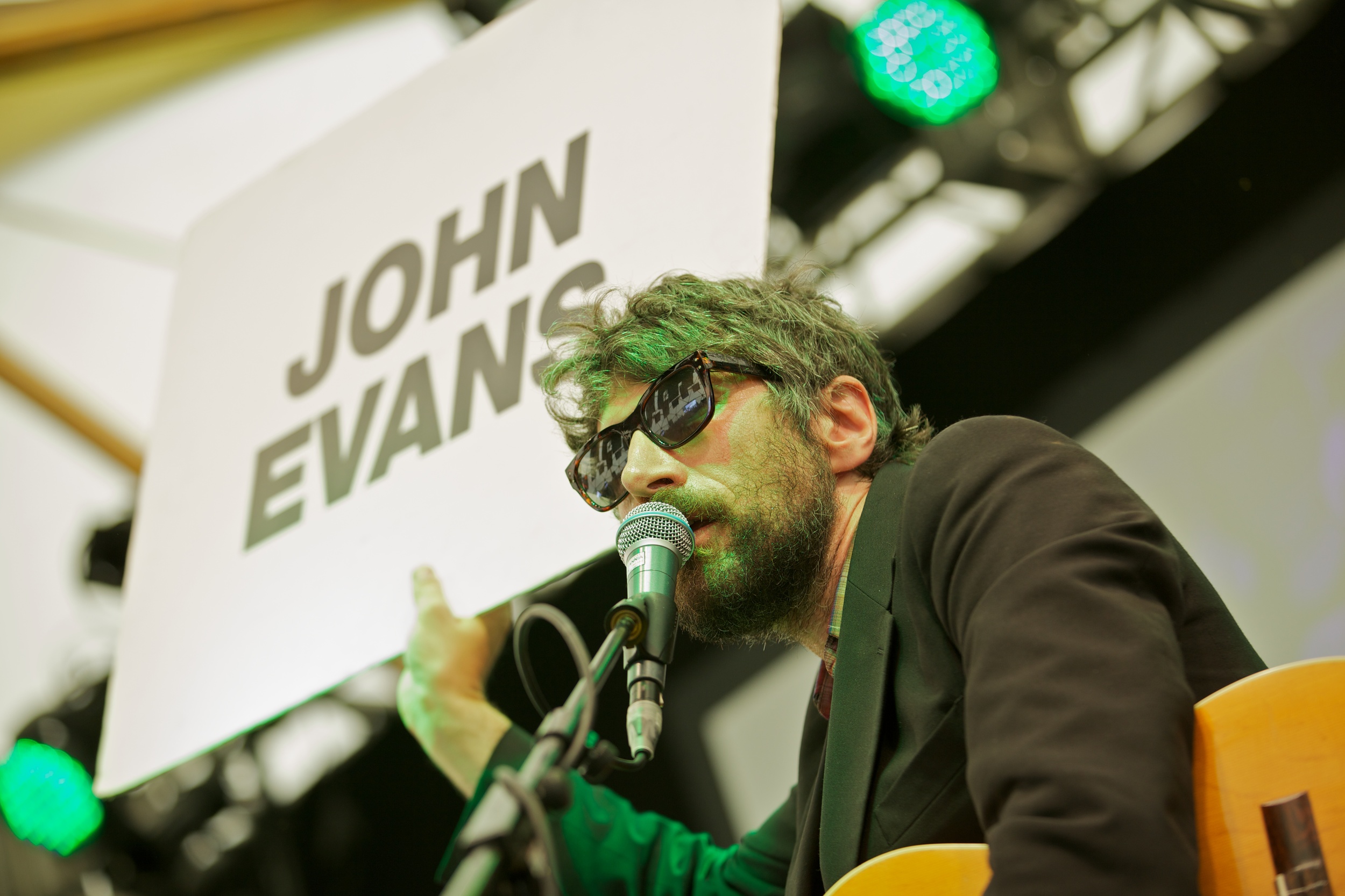 Gruff Rhys WOMAD © Marc Aitken 2014 www.marcaitken.com 402014-07-272014.jpg