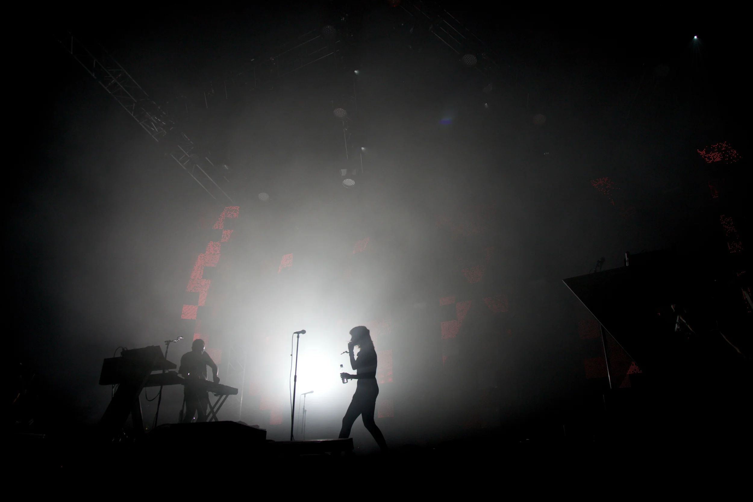 Chvrches © Marc Aitken 2015.