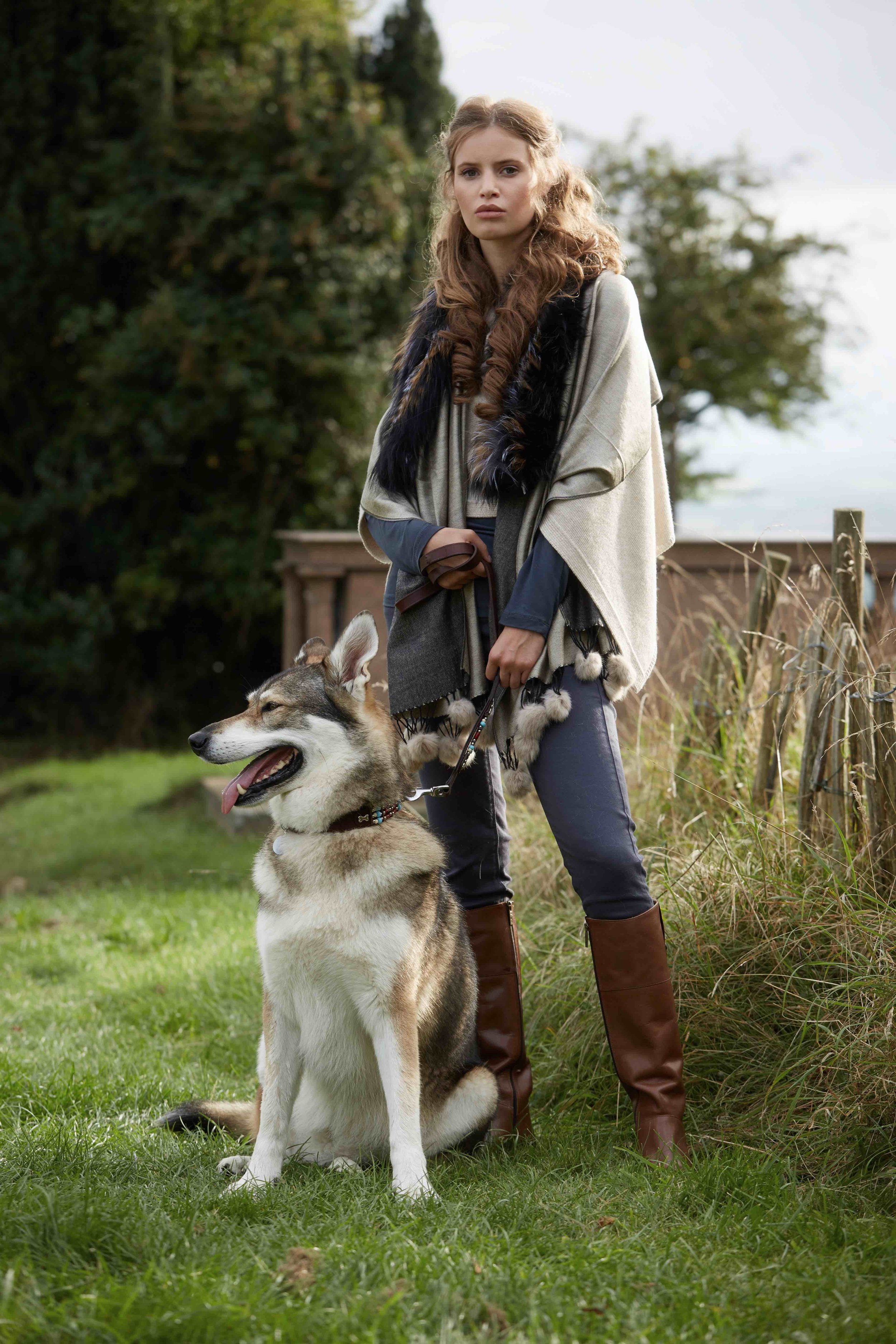 BT extra 3Angelica Beckford's Tower Game of Thrones Shoot bleacj.jpg