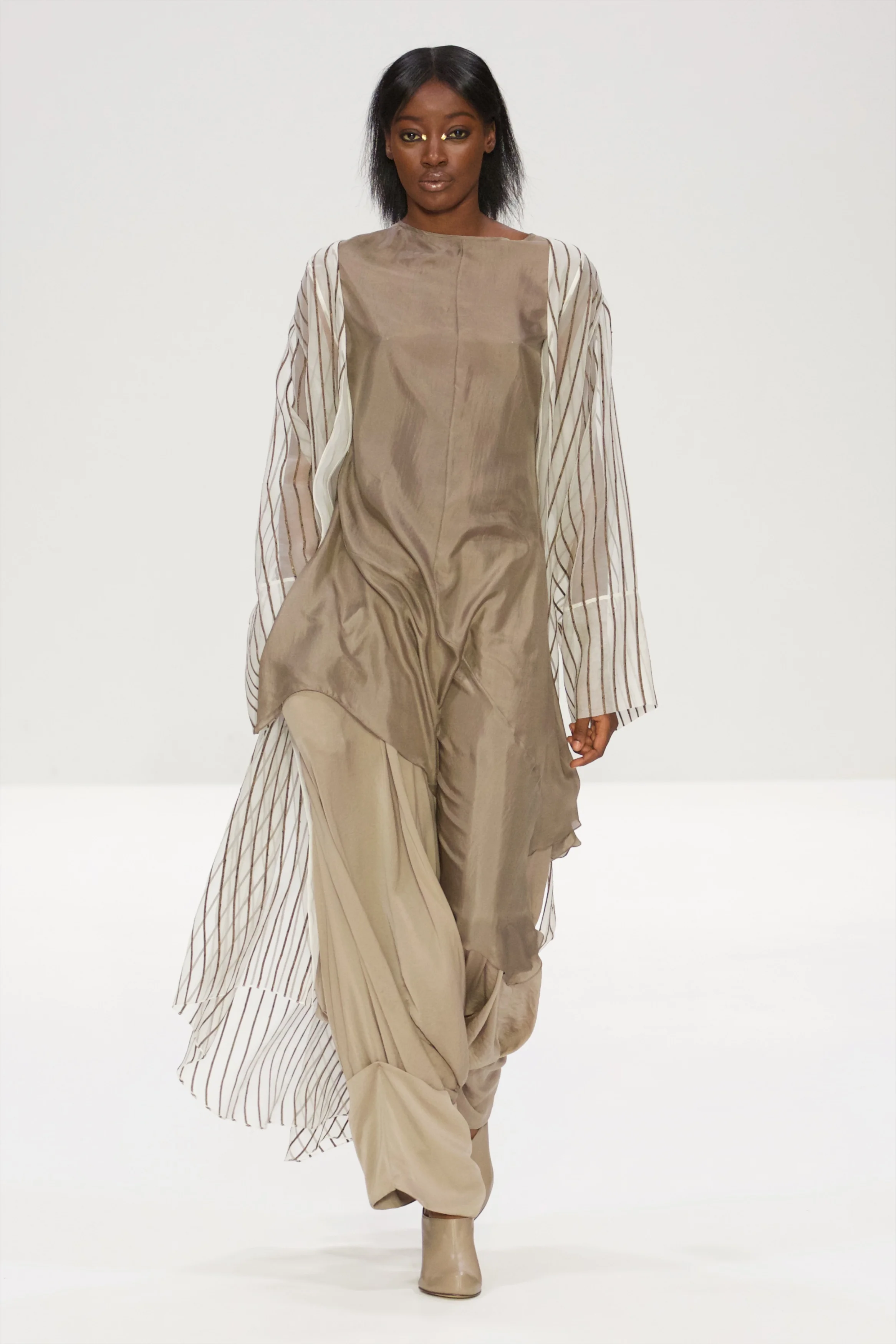 IRYNVIGRE SS18 © Marc Aitken 2017 102017-09-182017.jpg