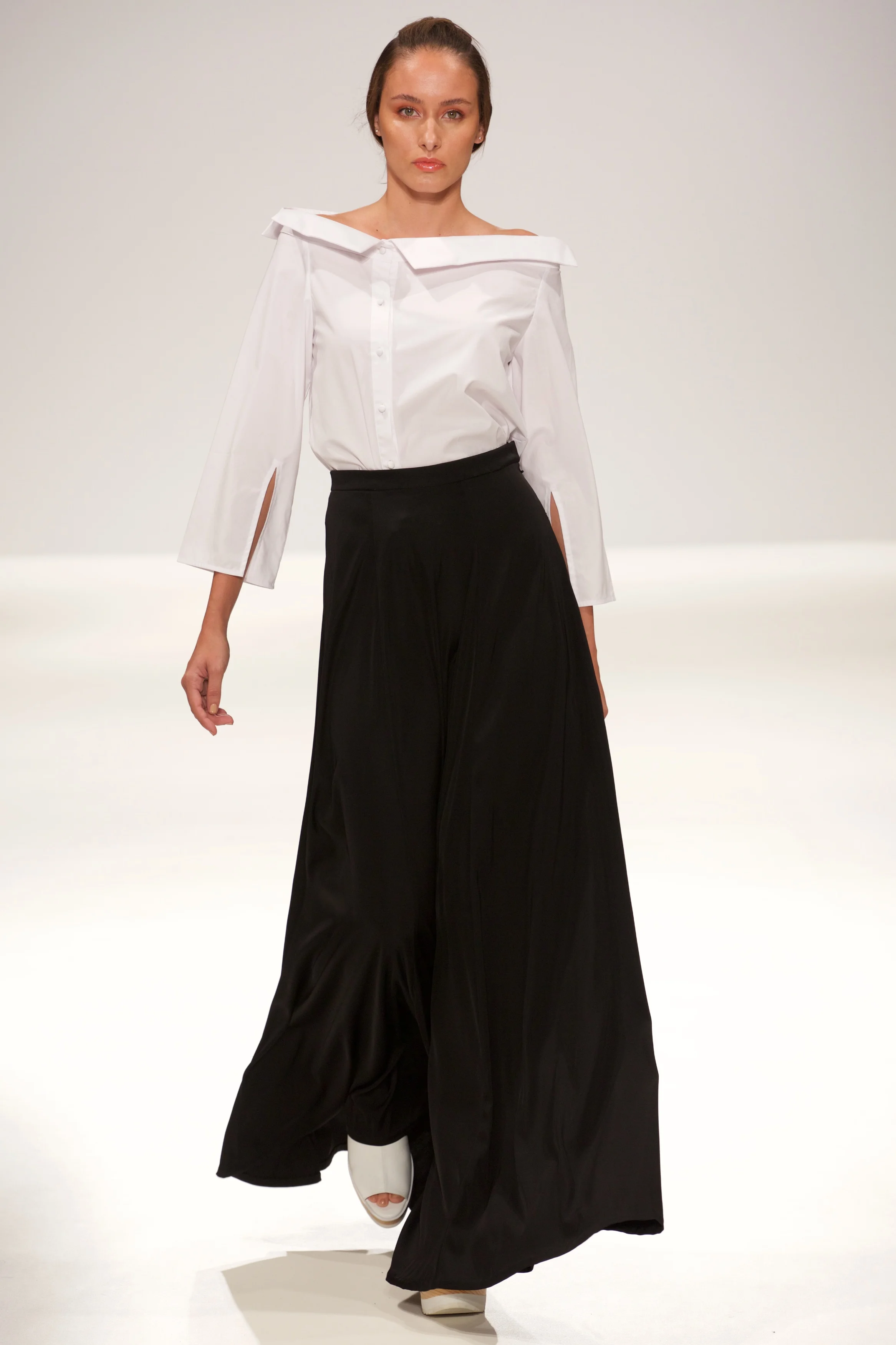 AW17-Apu Jan SS 17 © Marc Aitken 2018-9884-MA.jpg