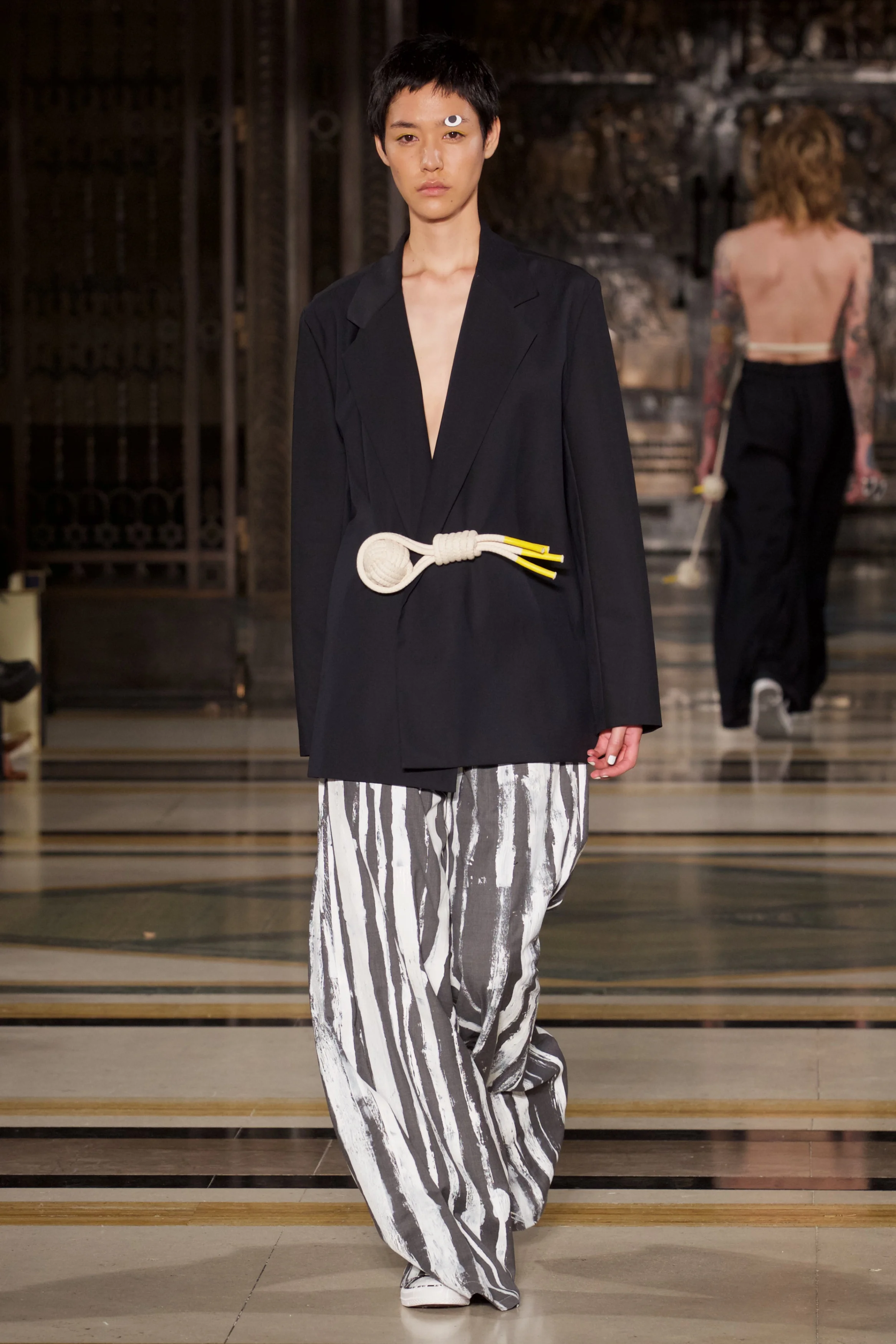 AW17-DUMPTY SS 17 © Marc Aitken 2018-10004-MA.jpg