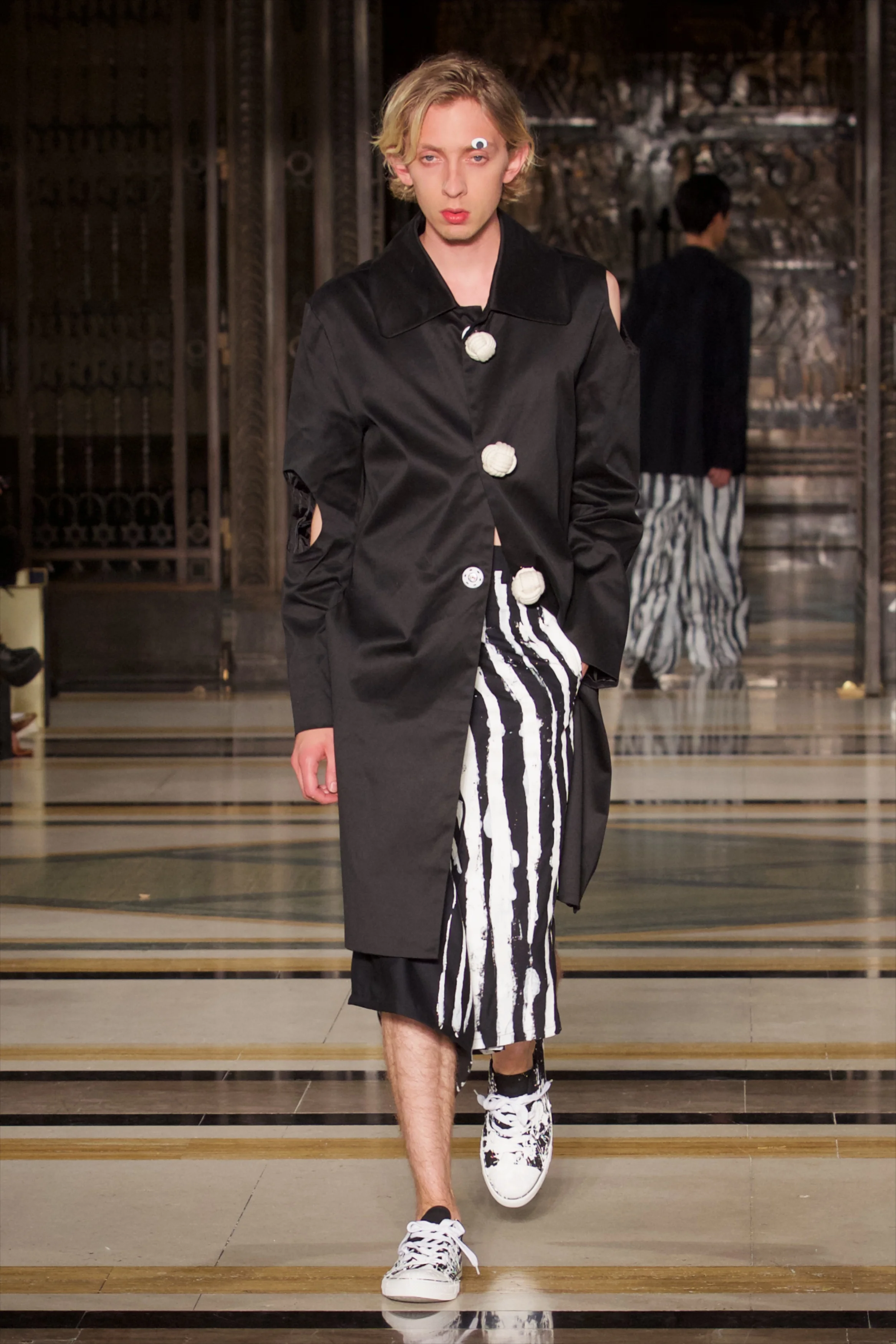 AW17-DUMPTY SS 17 © Marc Aitken 2018-10005-MA.jpg