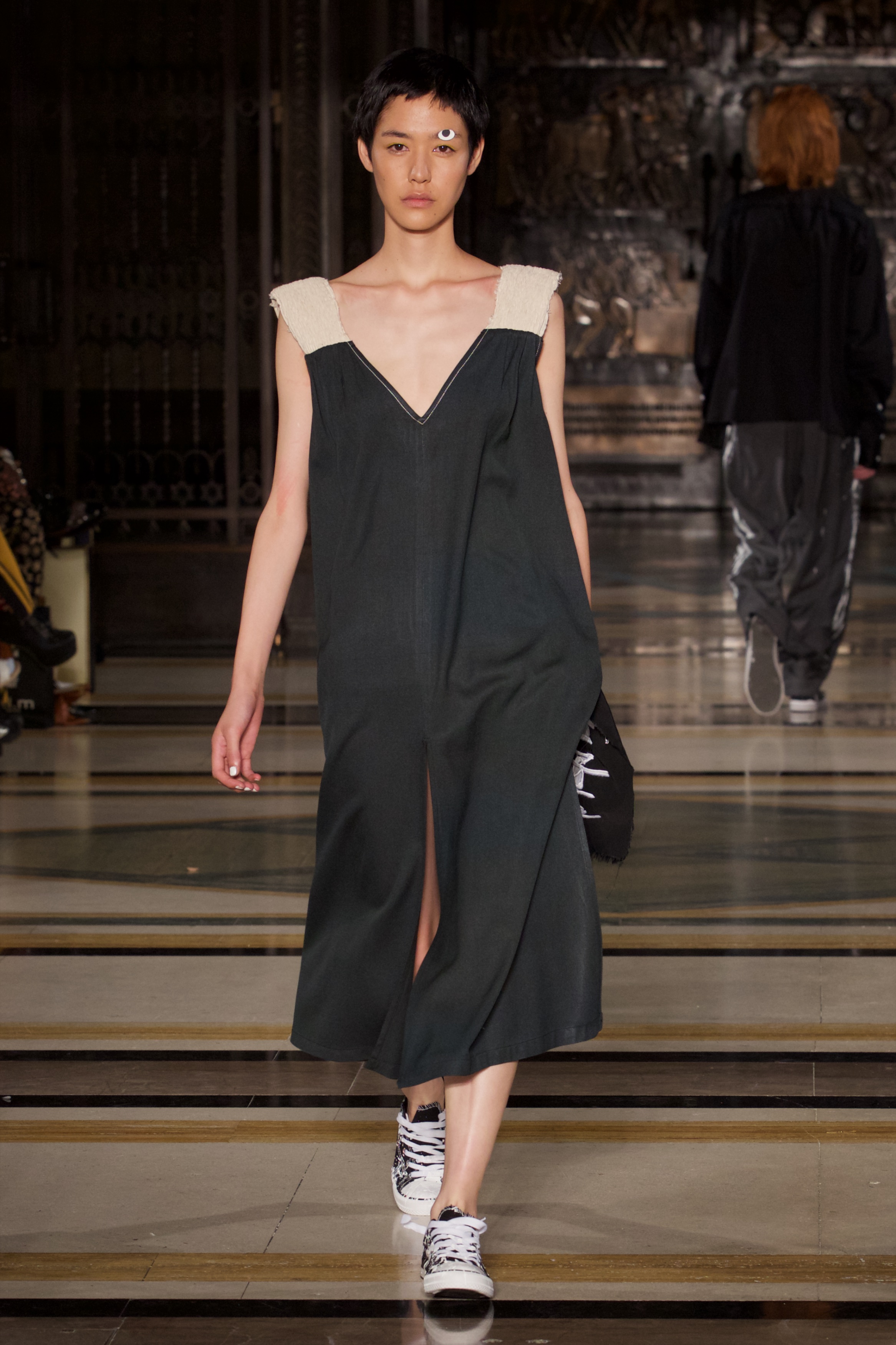 AW17-DUMPTY SS 17 © Marc Aitken 2018-10020-MA.jpg