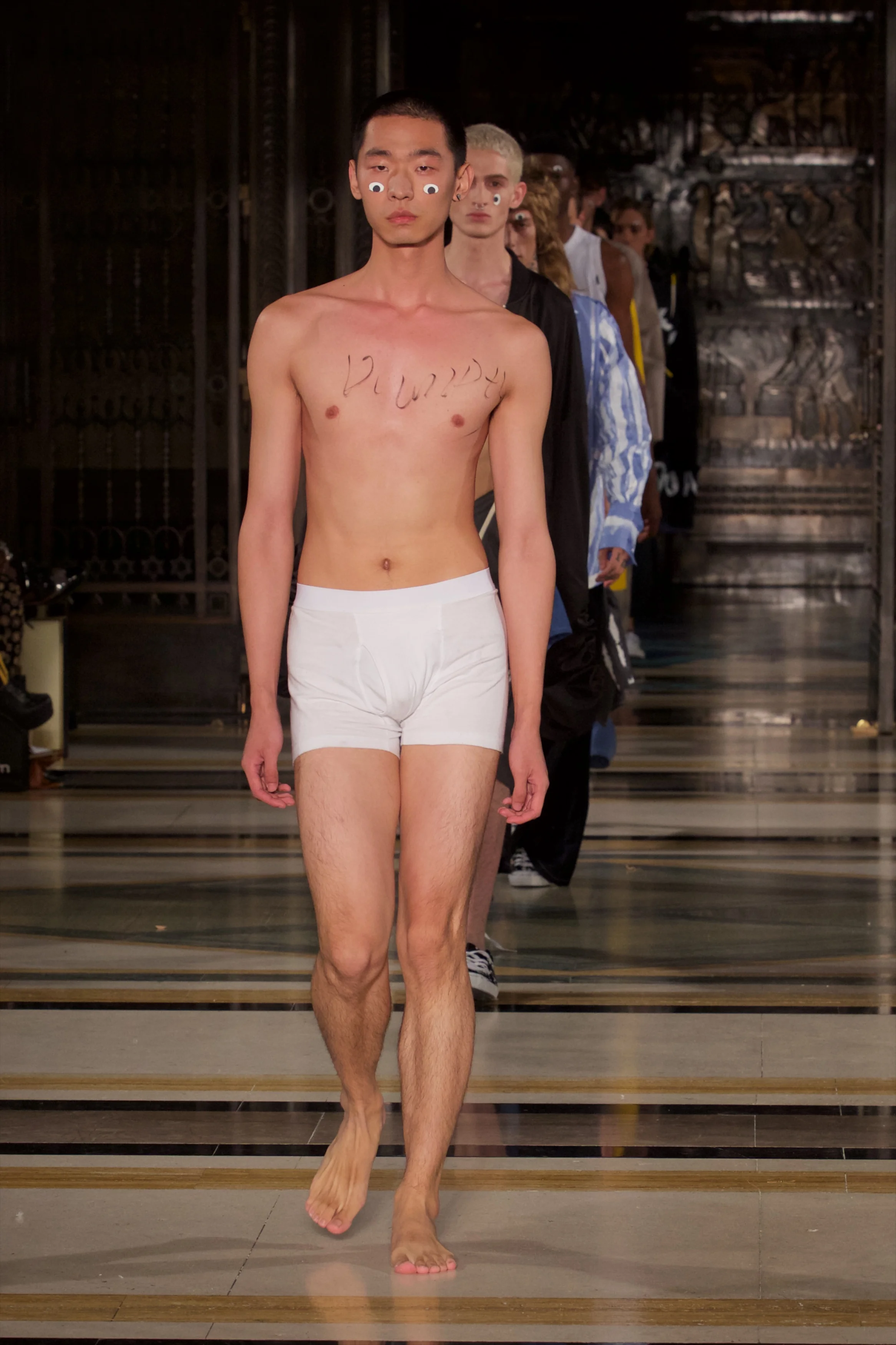 AW17-DUMPTY SS 17 © Marc Aitken 2018-10026-MA.jpg