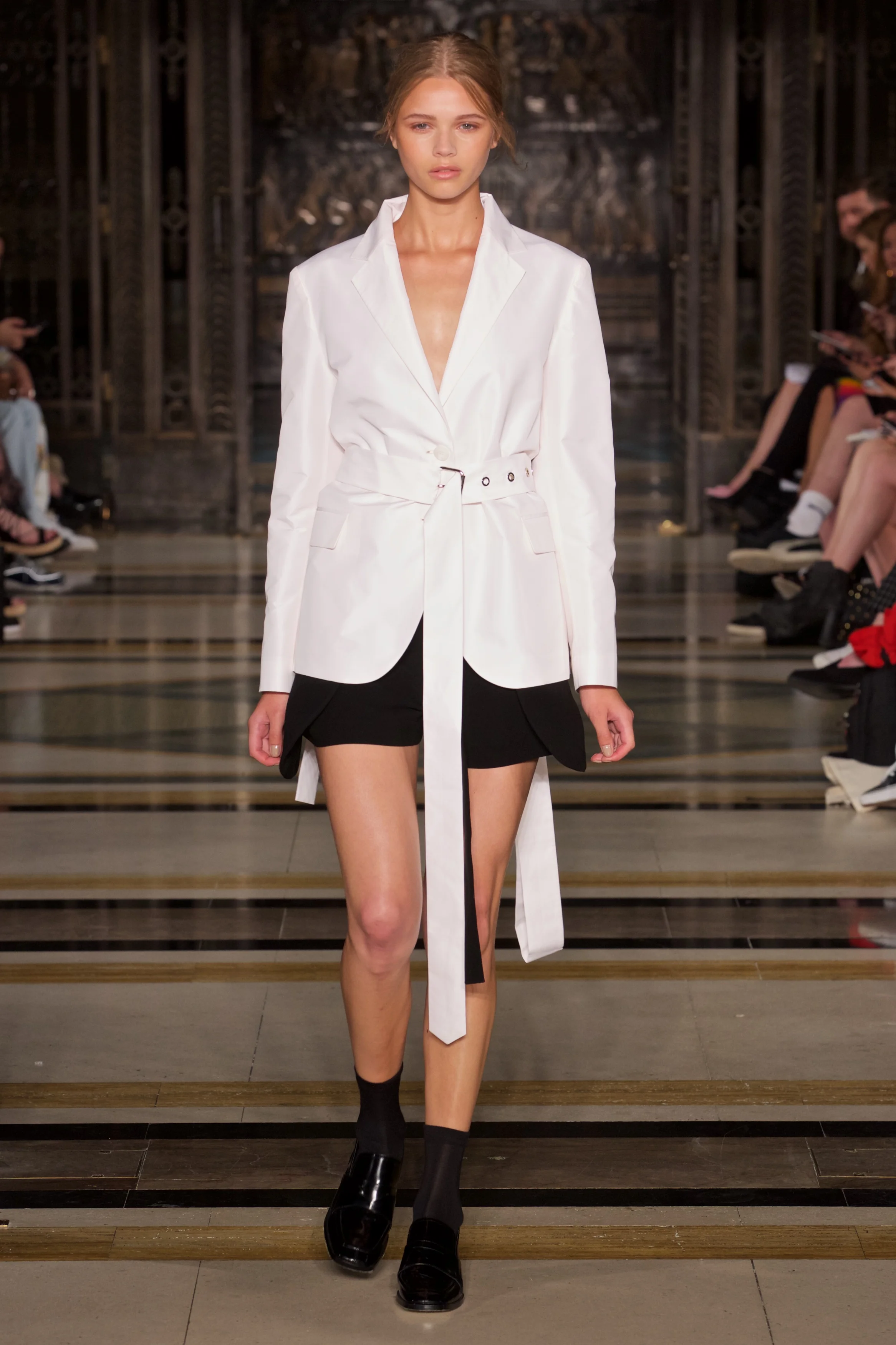 AW17-JWL SS 17 © Marc Aitken 2018-10167-MA.jpg