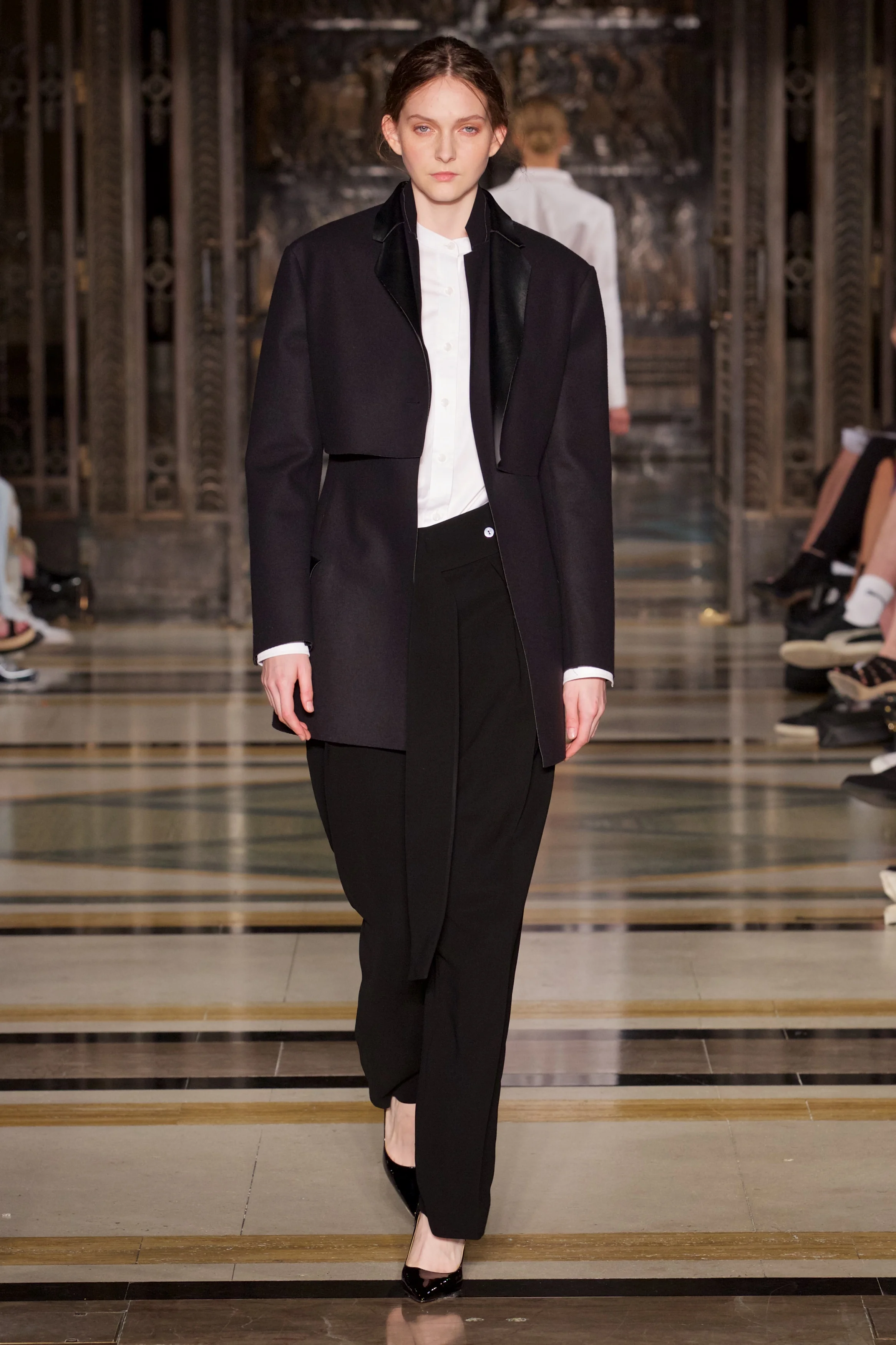 AW17-JWL SS 17 © Marc Aitken 2018-10169-MA.jpg