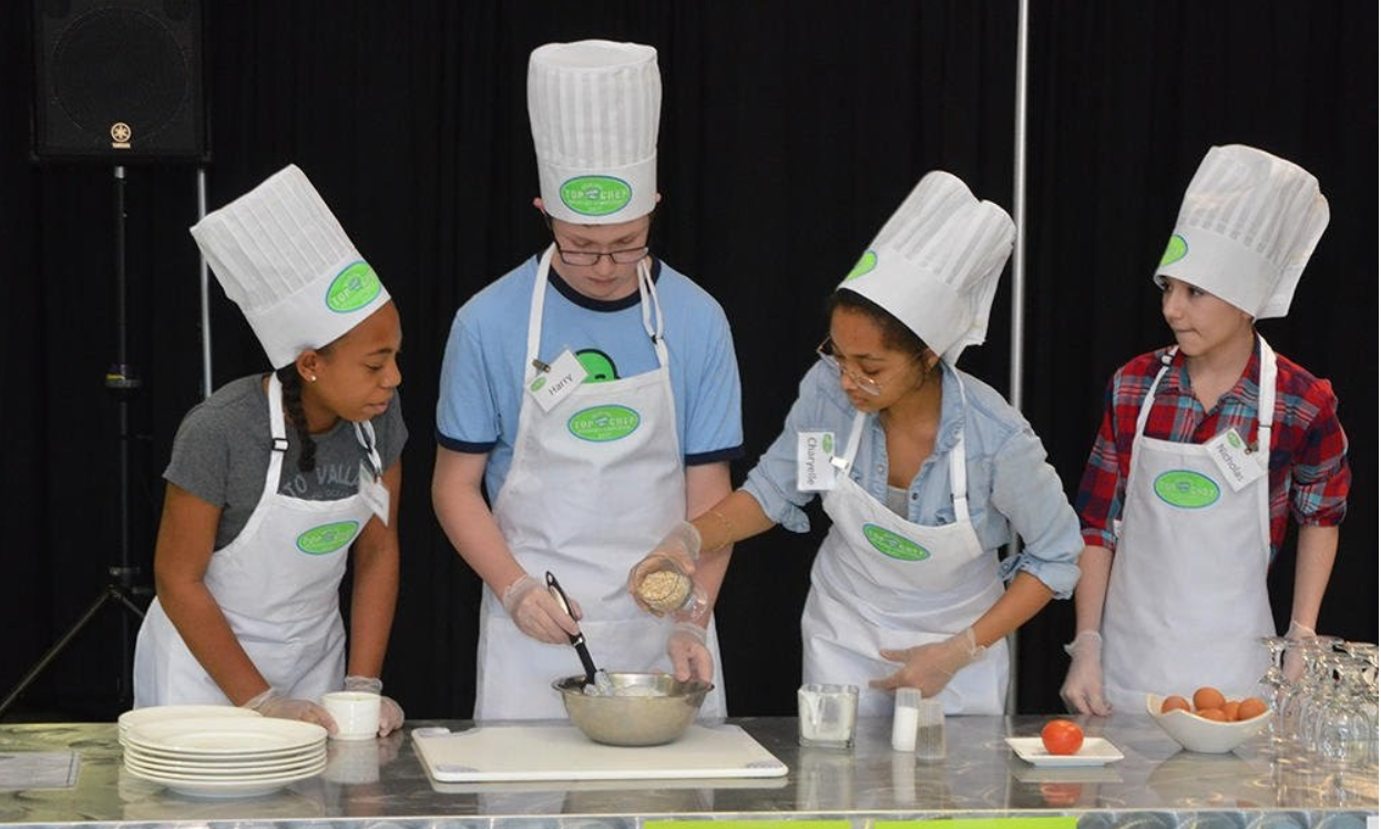 Young Chefs Battle in Salad Contest!