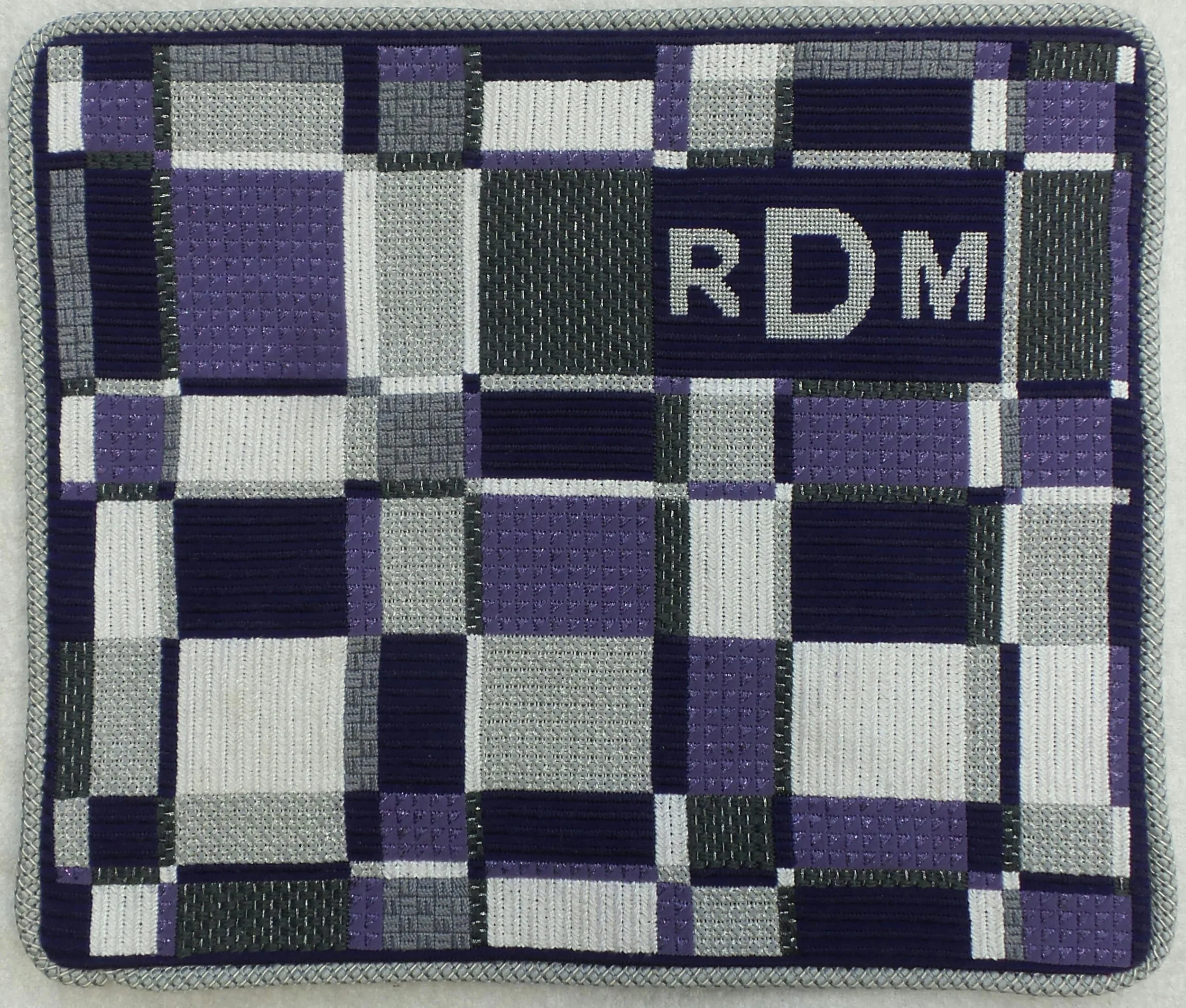 Needlepoint Challah Cover CC-39 .jpg