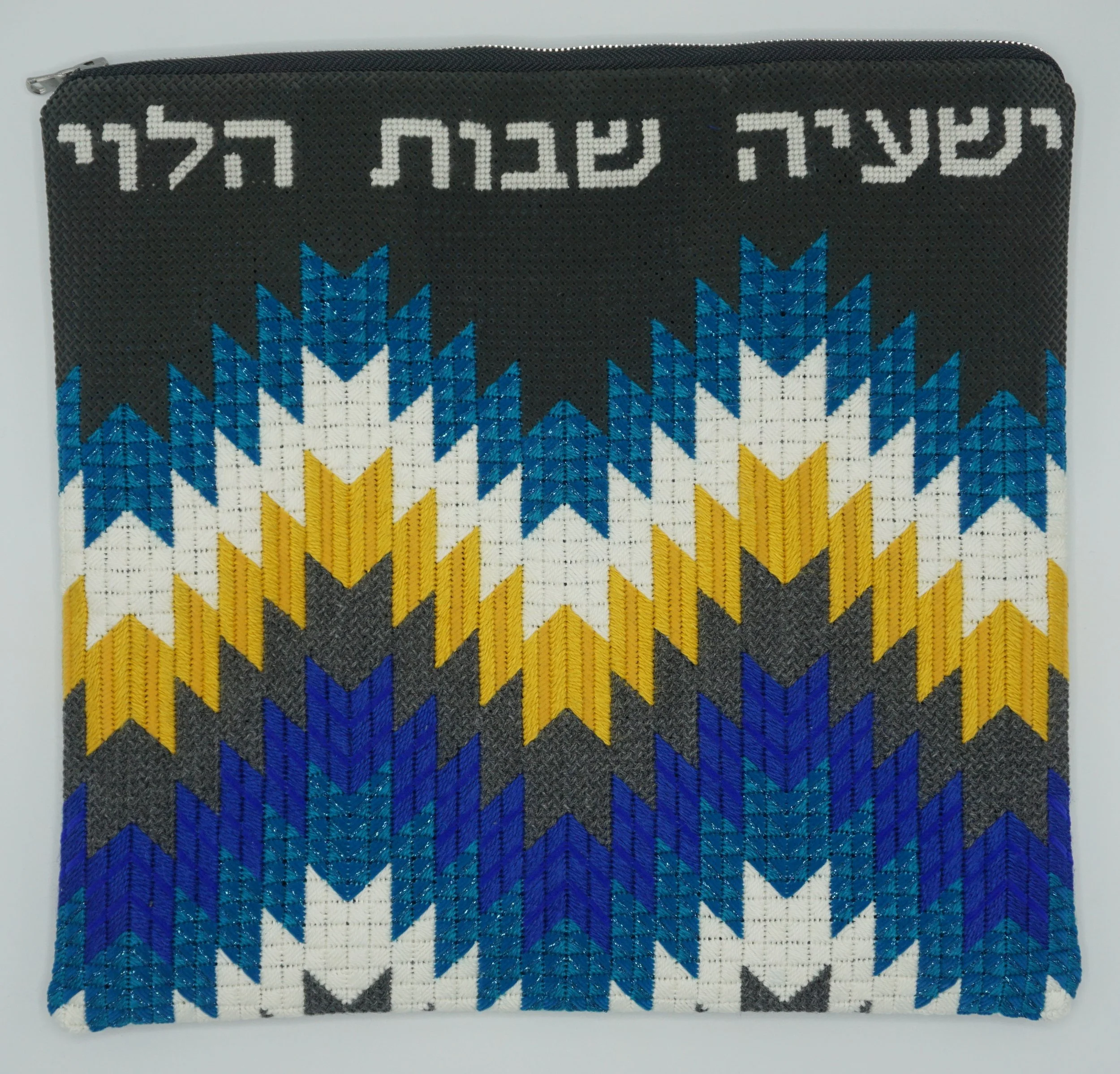 E14CG - Erica Levy Big(CG-210)    .Jpg