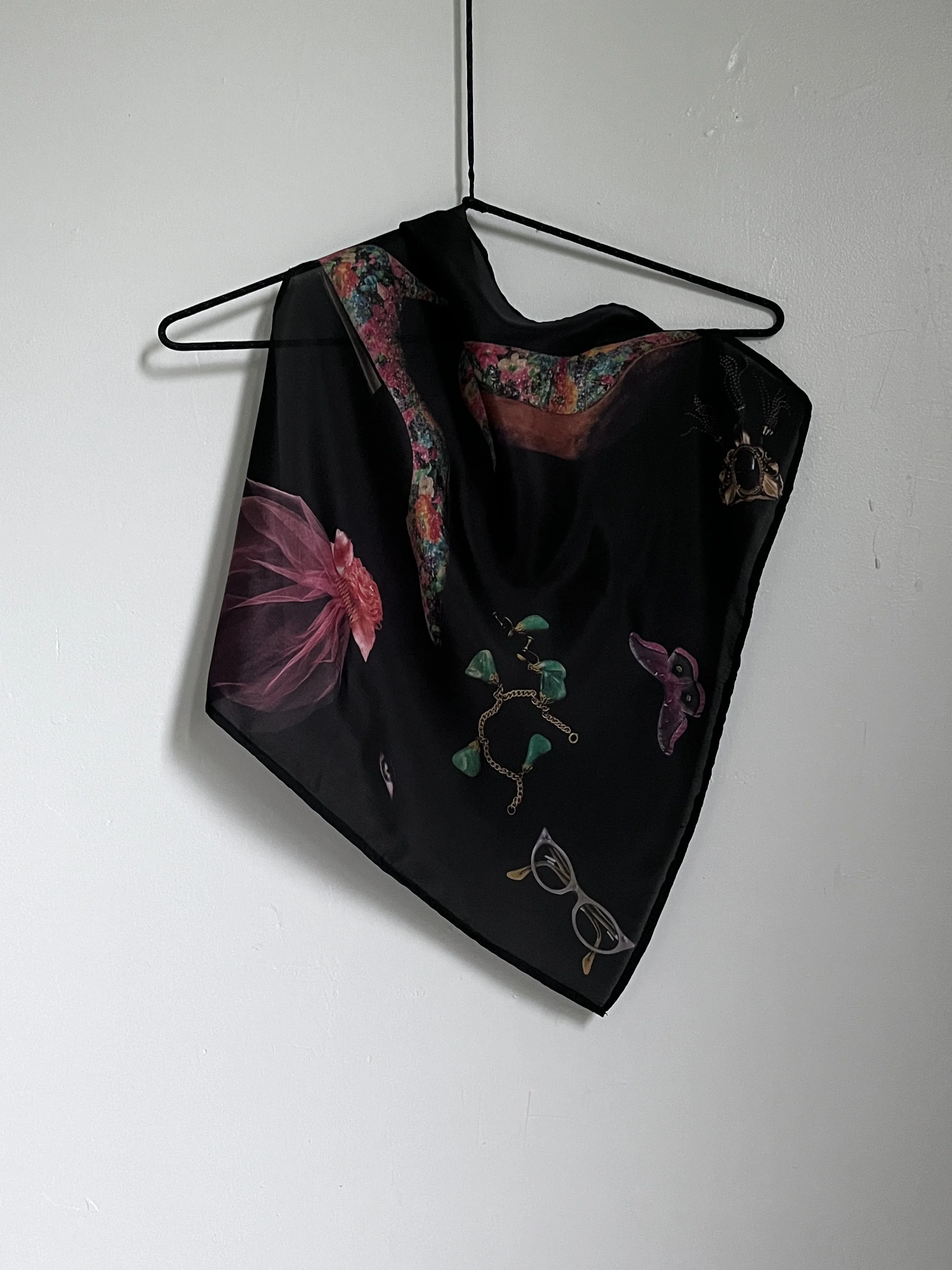 "Confetti Pumps" silk handkerchief