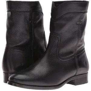 frye cara roper short blk.jpg