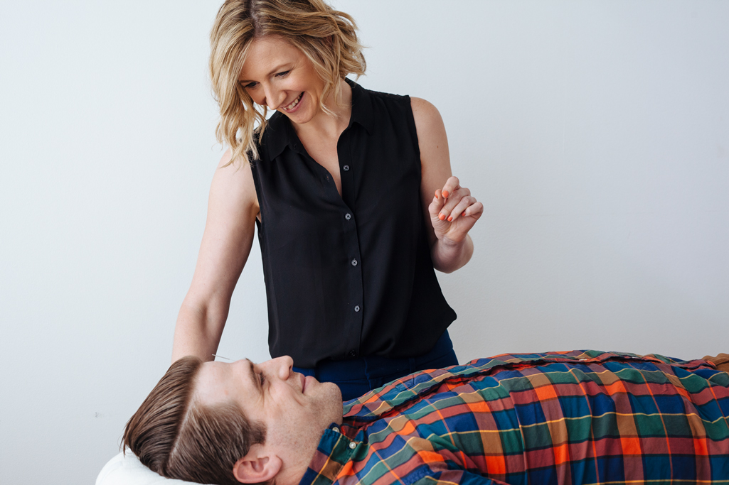 vev_studios_authentic_professional_portrait_acupuncture_acupuncturist_headshot_sarah_hammer_to_the_point_pdx6.jpg