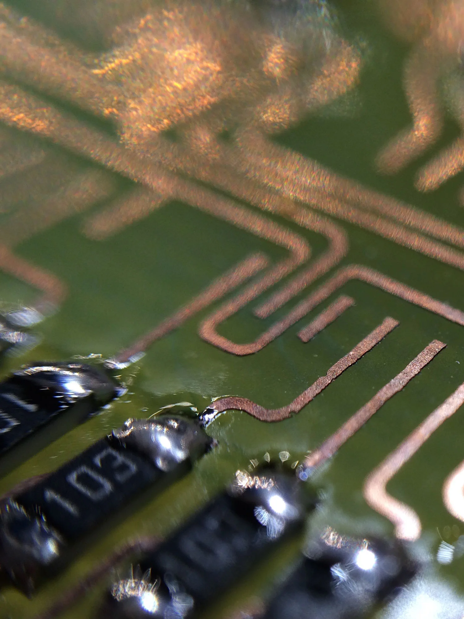 Custom made printed circuit board with 32 inputs using shift registers for managing buttons and switches with only 3 GPIOs on a microcontroller