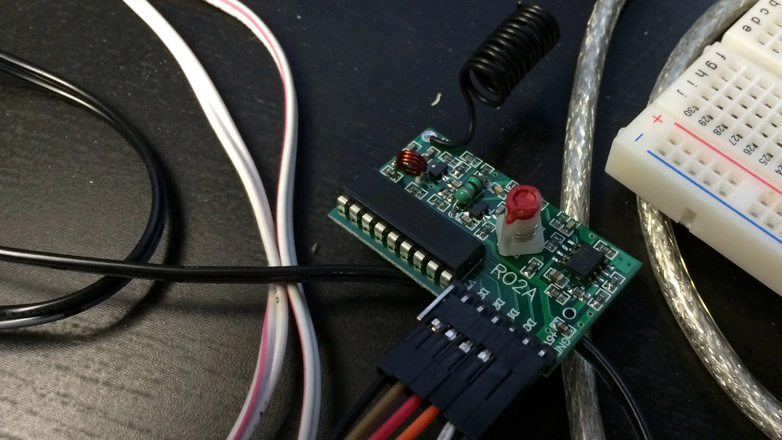 Adafruit-Simple-RF-Receiver-M4.jpg