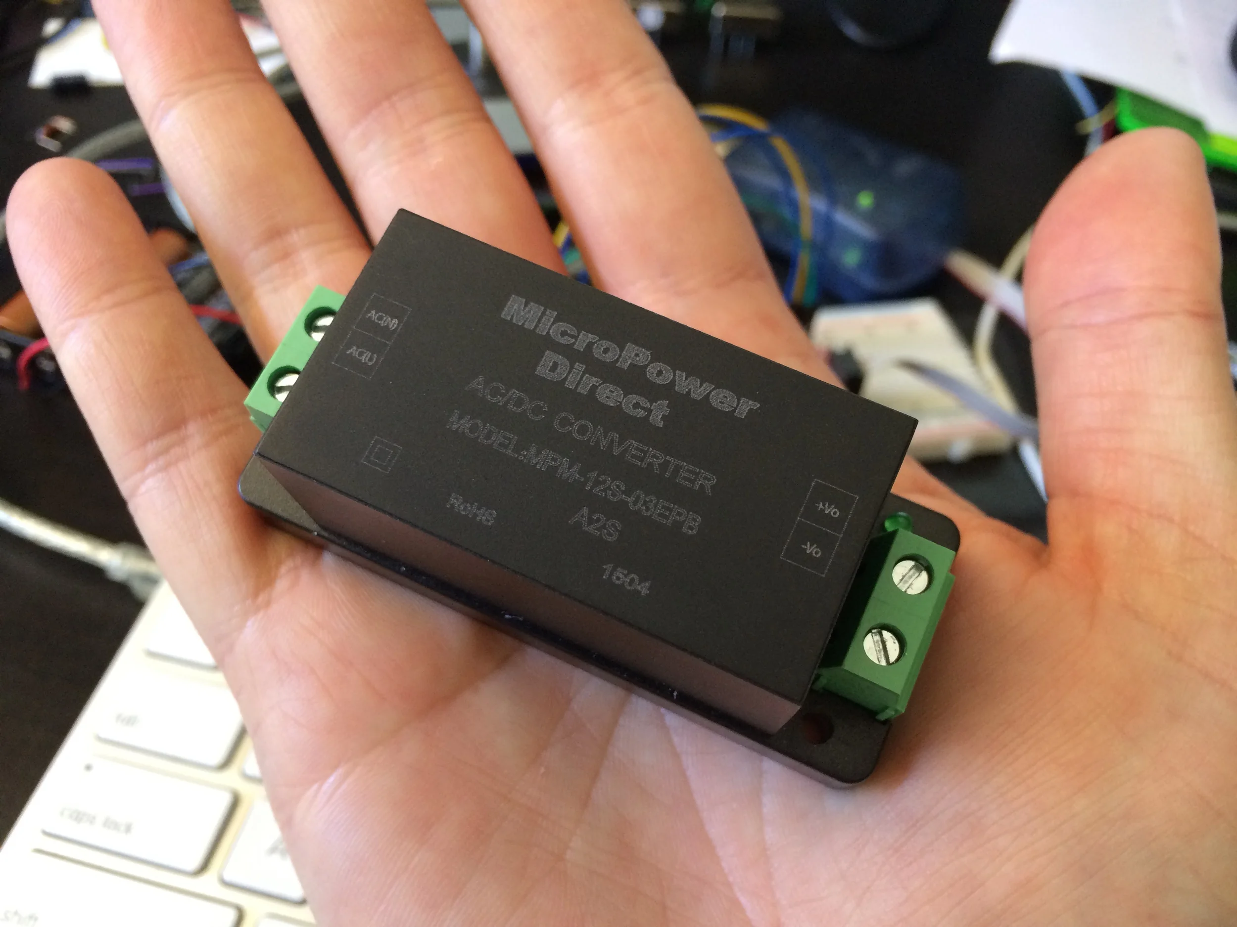 Quick Little 3.3V and 5V Benchtop Switching Power Supplies