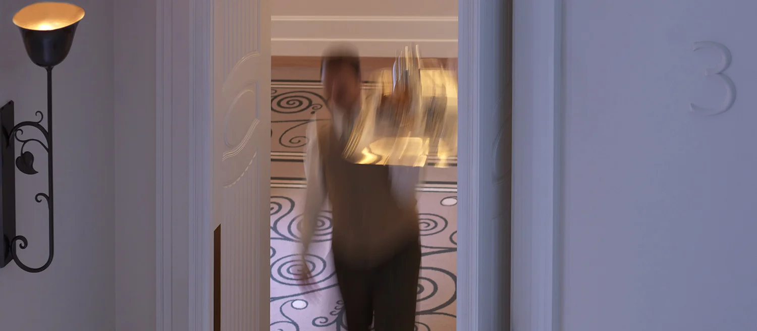 Room Service_0031.jpg