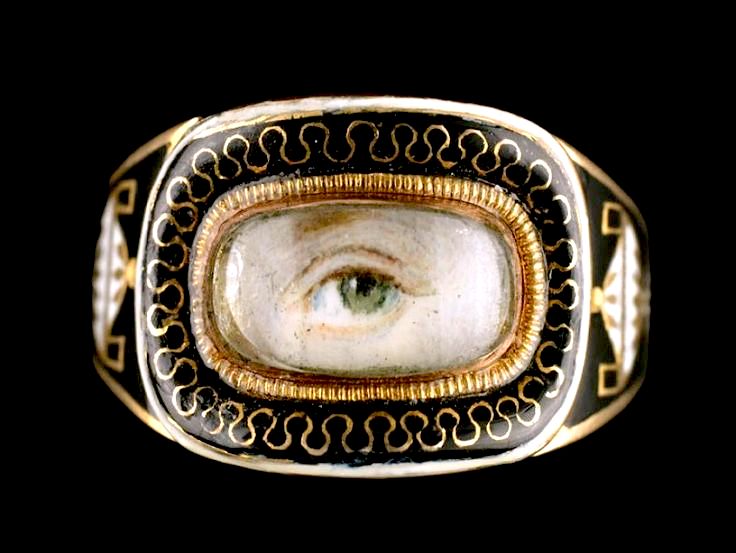 lover eye ring.jpg