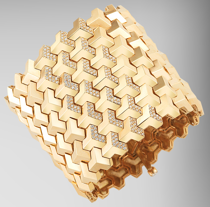18kt Yellow Gold Brillantissimo Bracelet with Diamonds  Base copy.jpg
