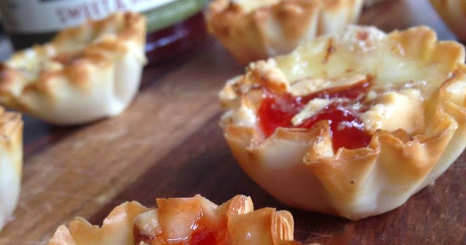 pepper+jelly+bites.jpg