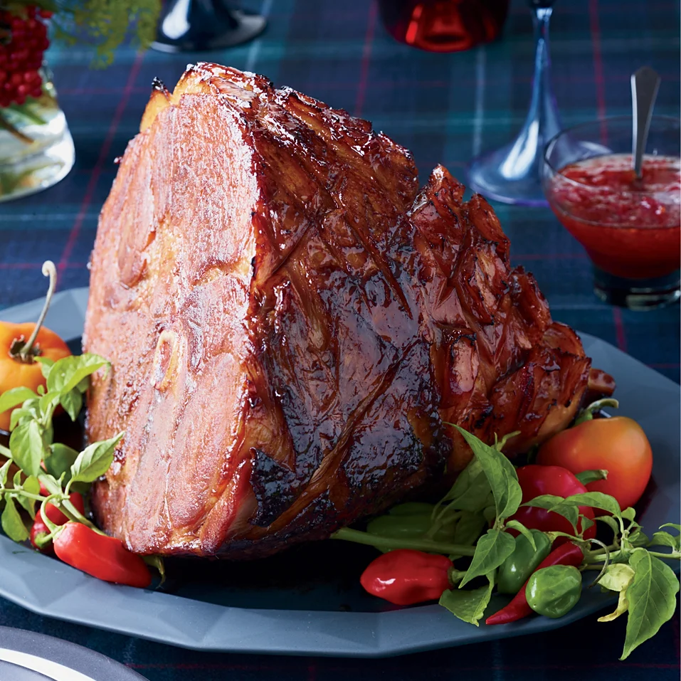 201212-xl-smoky-glazed-ham-with-red-pepper-jelly.jpg