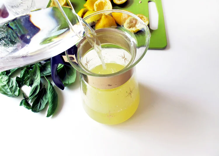Sparkling Basil Lemonade by Tag&Tibby