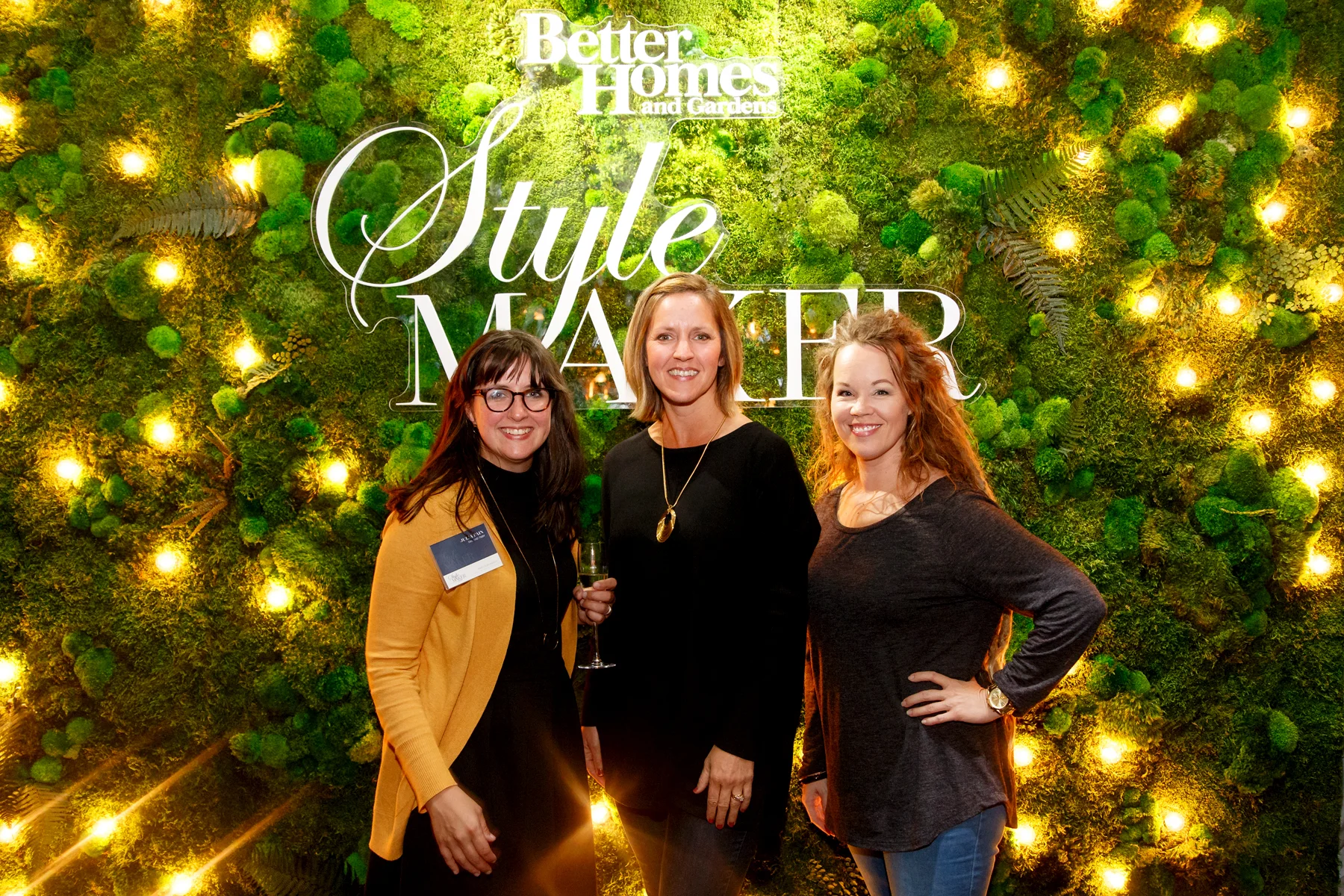 Southern blogging friends Sonya Barker of At Home with the Barkers and Jamie Lott of Southern Revivals . photo credit: David Keith.