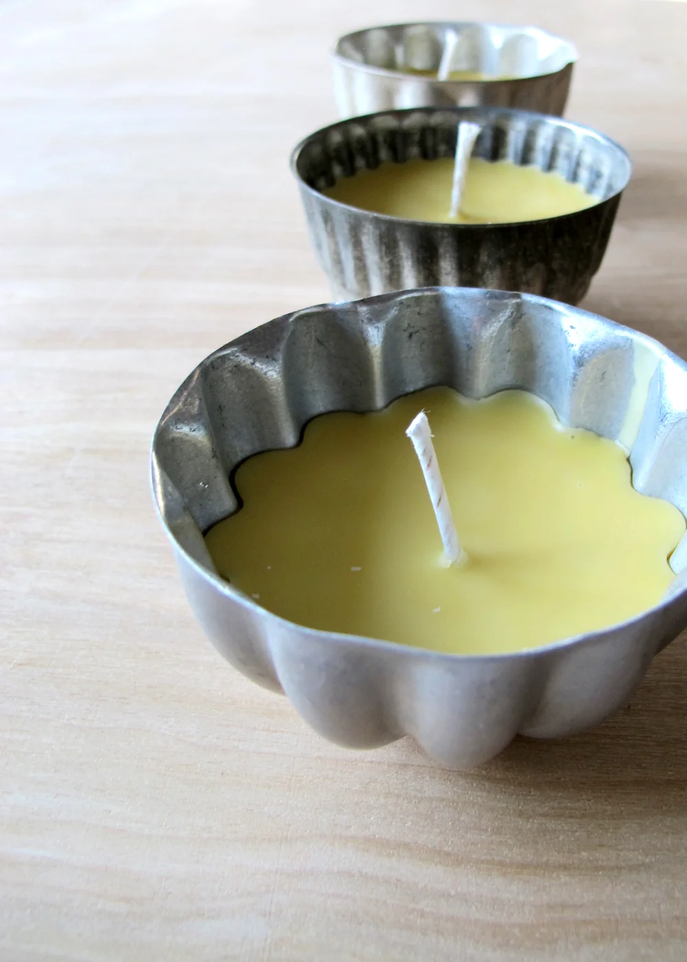 homemade beeswax candles DIY — Tag & Tibby Design