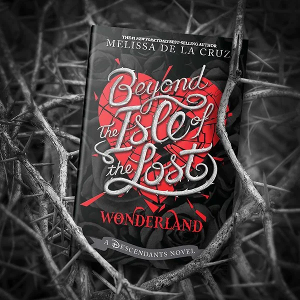 Cover reveal for Beyond the Isle of the Lost .