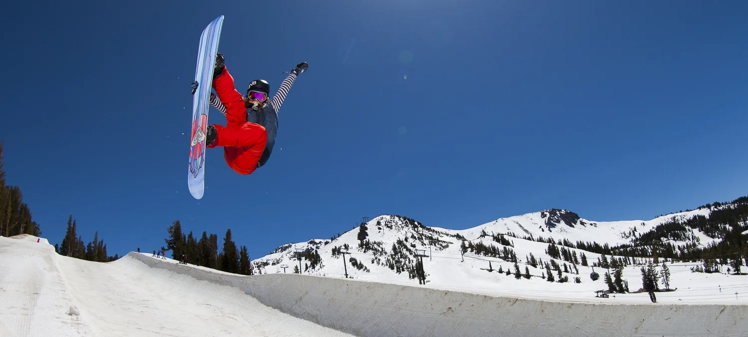 KJERSTI IS ONE OF FEW WOMEN IN THE WORLD WHO CAN RIDE BOTH HALFPIPE & SLOPESTYLE AT A TOP LEVEL. SUNNY SESSION AT MAMMOTH MOUNTAIN, 2014