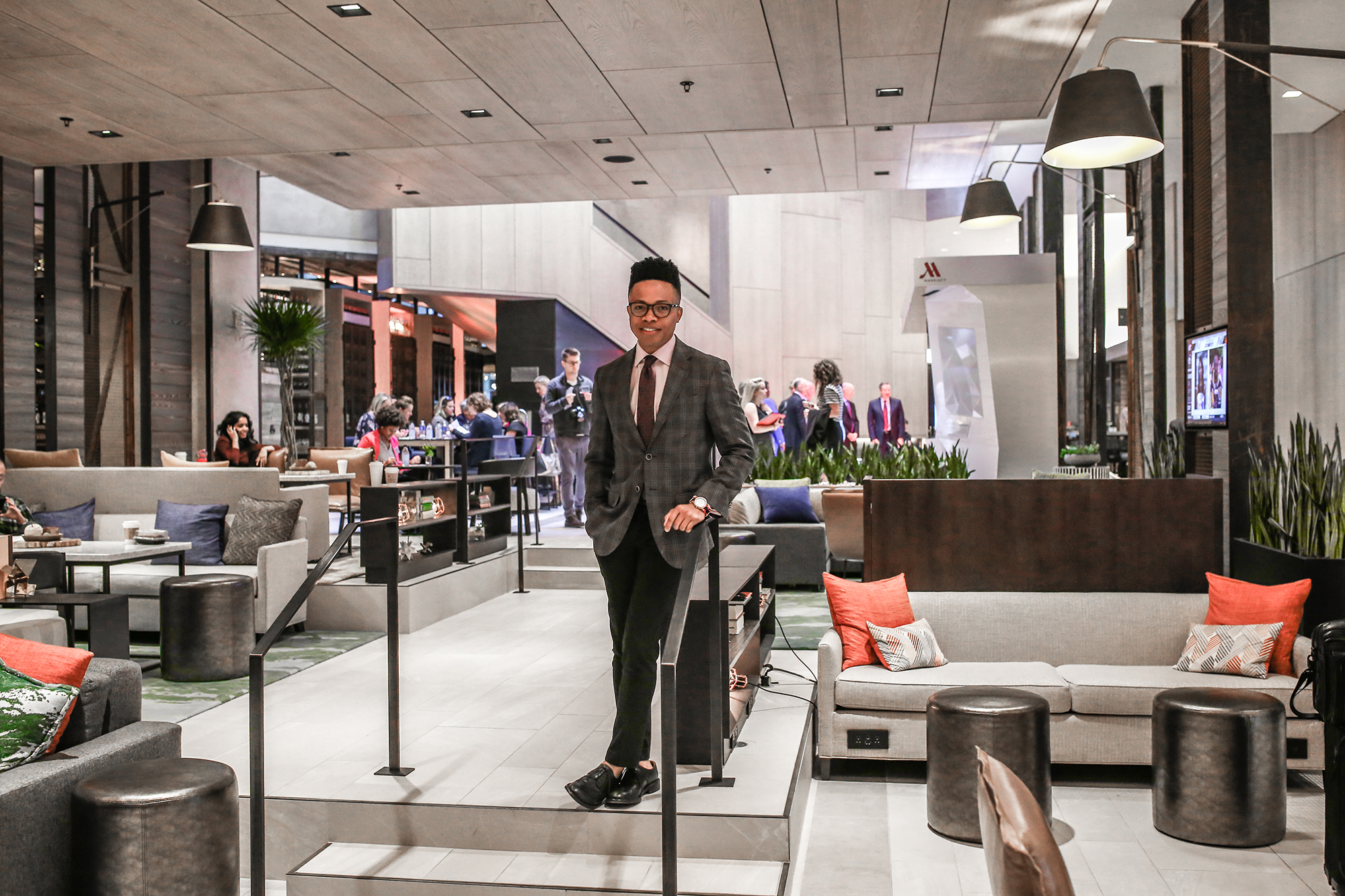 I had the opportunity to spend a few days with Marriott for the relaunch of Marriott City center in downtown Charlotte. And the experience was nothing short of amazing! As a leader in the hospitality business, Marriott has been working tirelessly to bring innovation and a new form of hospitality with a focus on the community in an effort to enhance the guest experience. With a mostly franchised business model, The Charlotte city center, located in the heart of downtown Charlotte, is one of the few locations that is owned and operated by the company. And therefore was chosen to be the Live Beta hotel to test their new concept. Marriott is definitely changing the game and pioneering what is soon to be the norm in the lodging business. Here are some of my favorite things from this beautifully remodeled location.