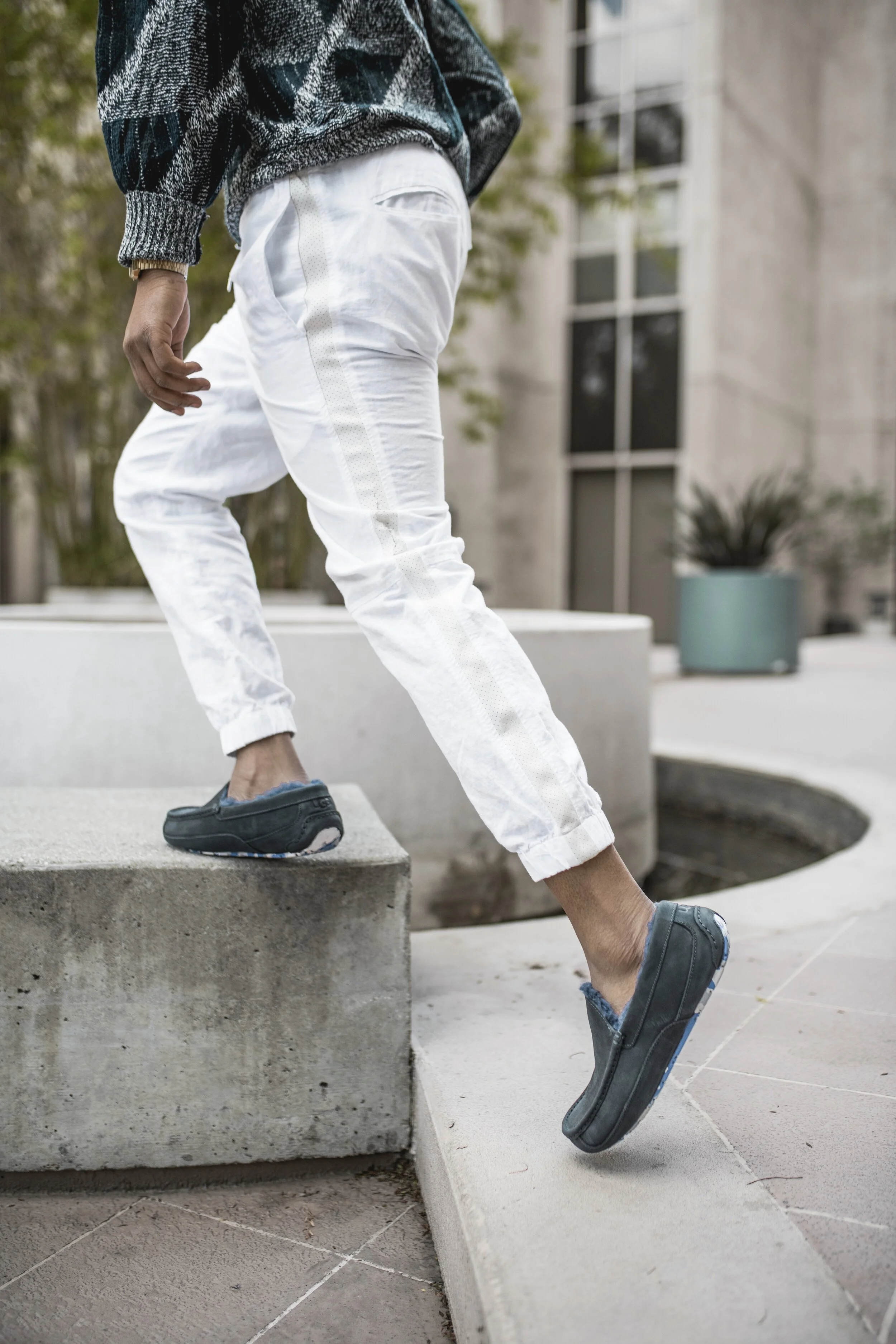 ugg ascot black marble