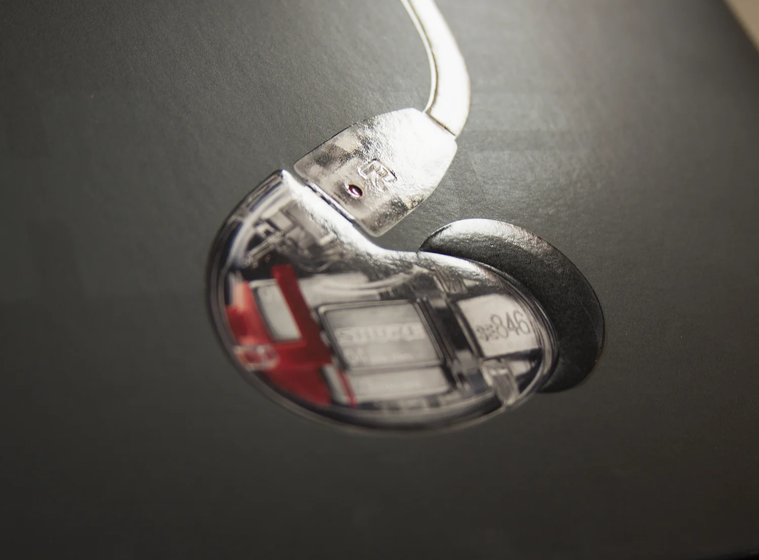Shure SE846 Earphone Packaging