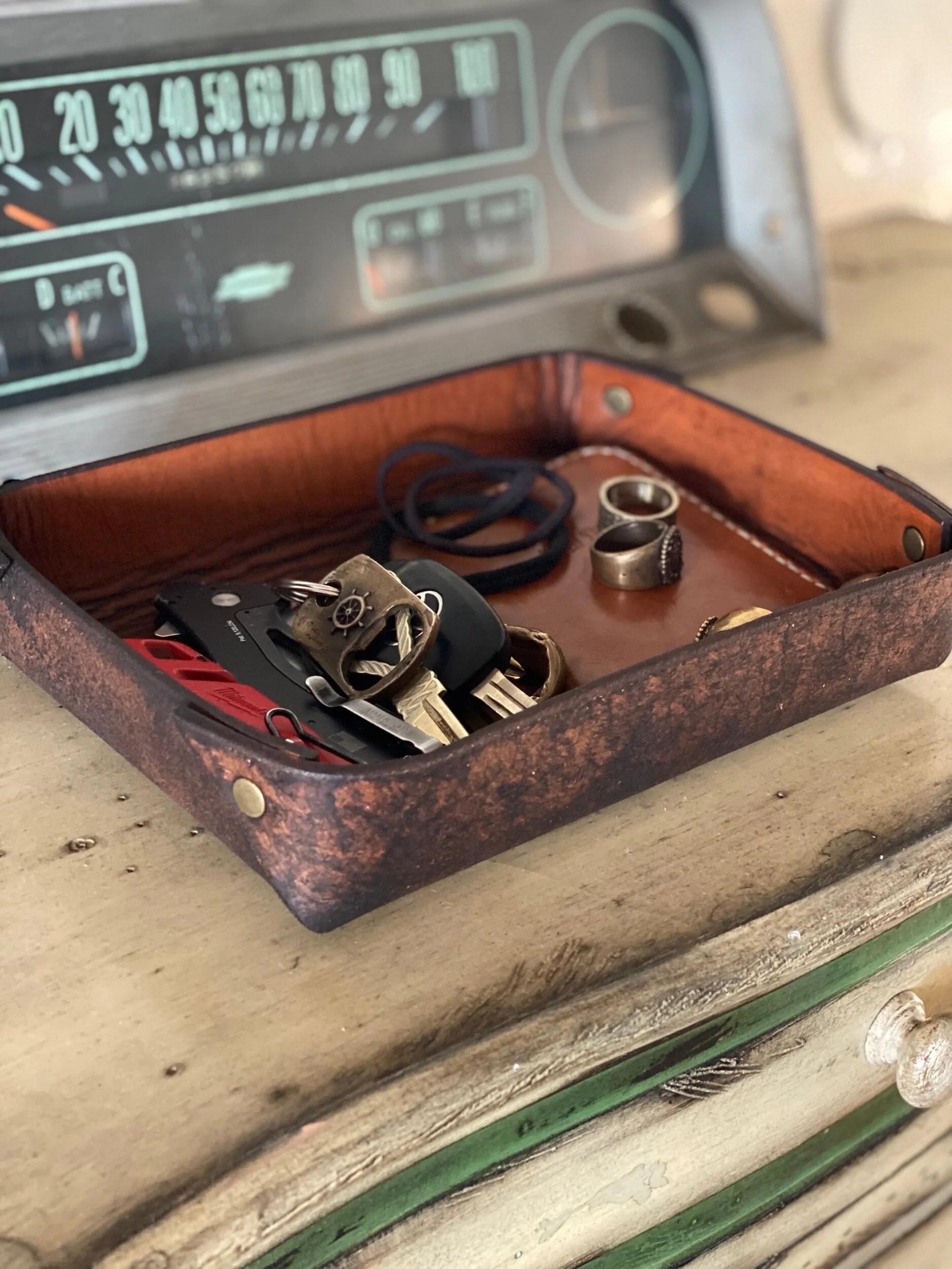 13DA2DF5-4172-4E2F-8F4F-5A79A18B46ED