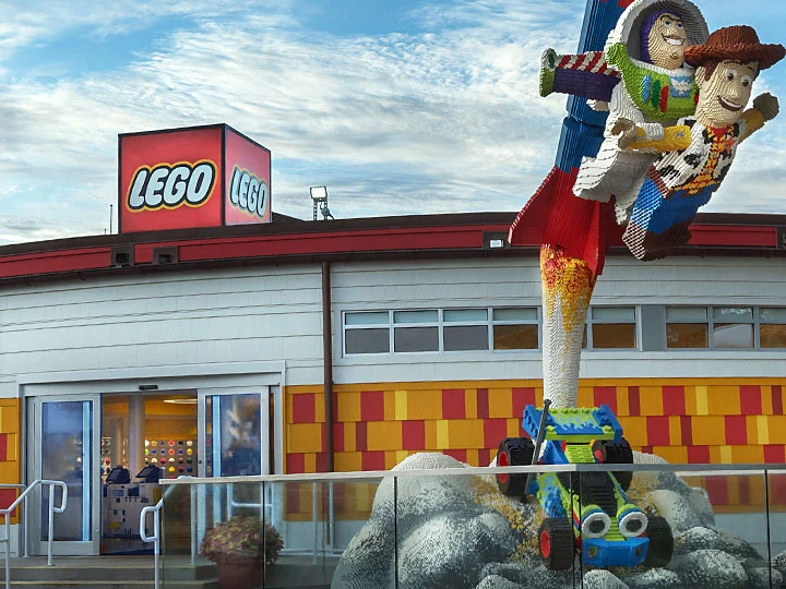 lego store.jpg