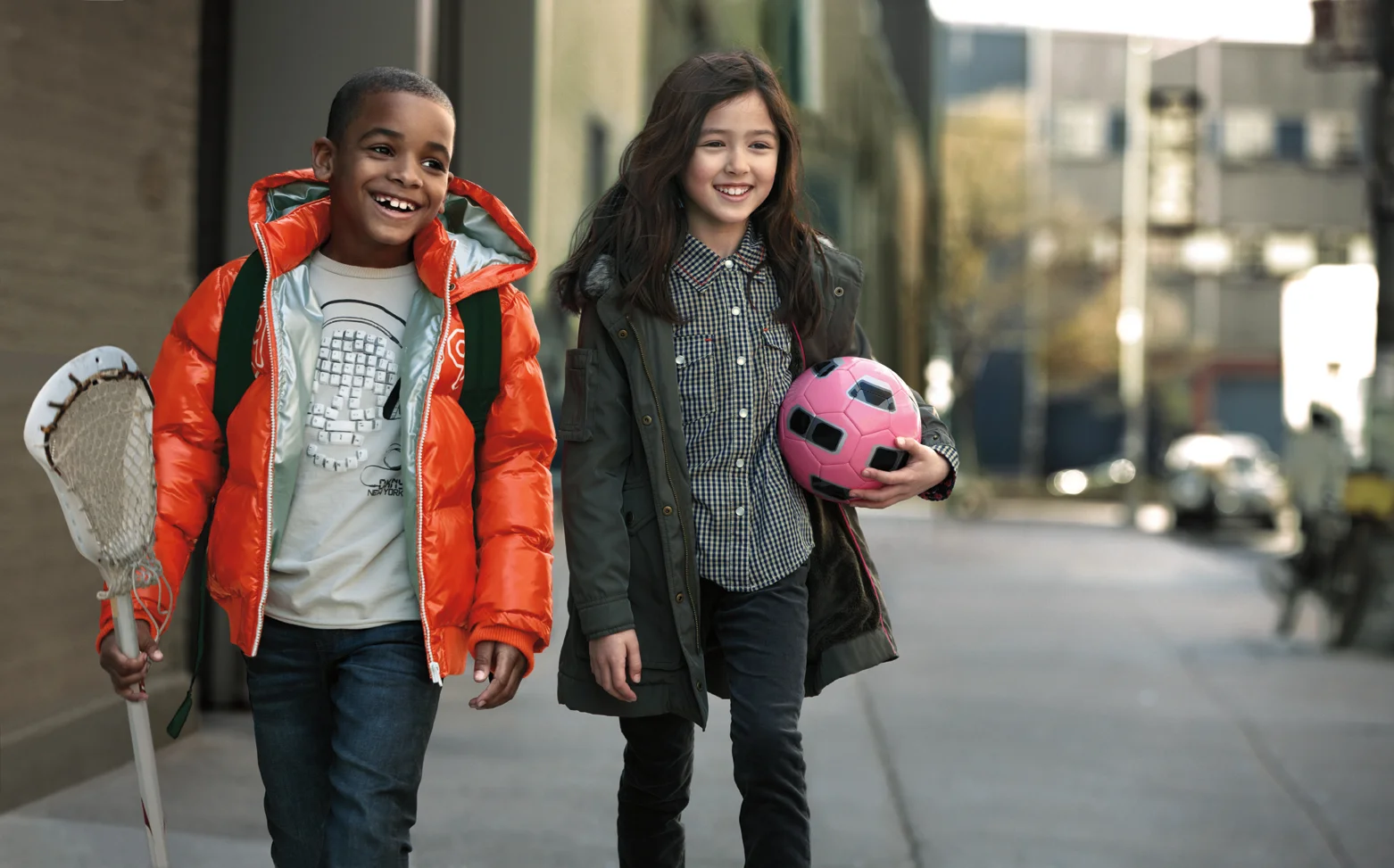 DKNYF12_INTL_Dual kids soccer ball-FPO.jpg