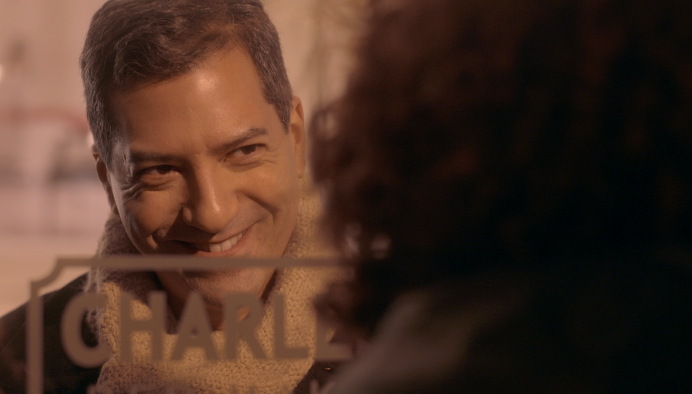 Alfredo through the door.jpg