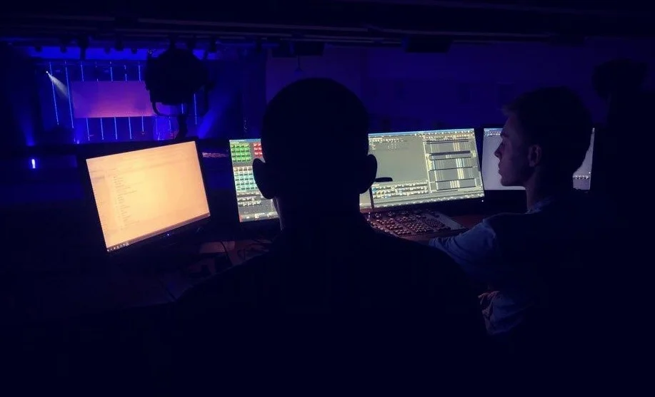 Training side-by-side, student and mentor. The trainee learns by observing first. I do you watch, I do you help, you do I help, you do I watch. We don’t release you on your own until you feel like you’re ready, and we know you’re ready.
