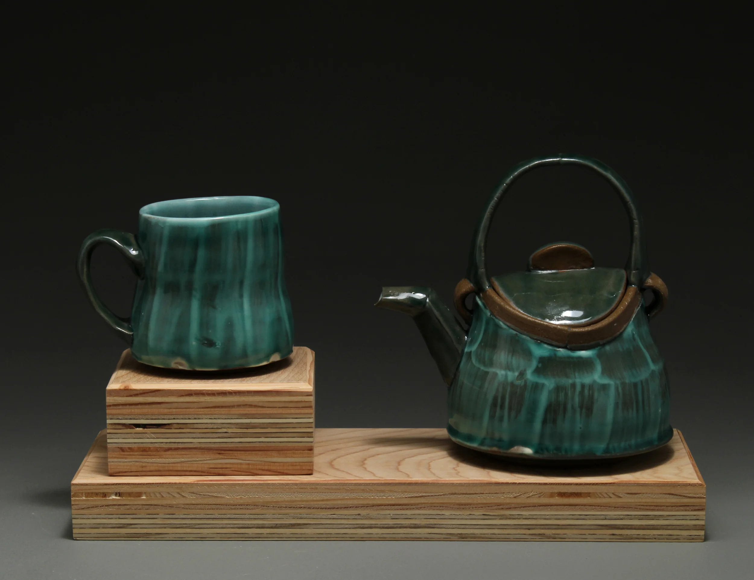 GreenTeapotandMug copy.jpg