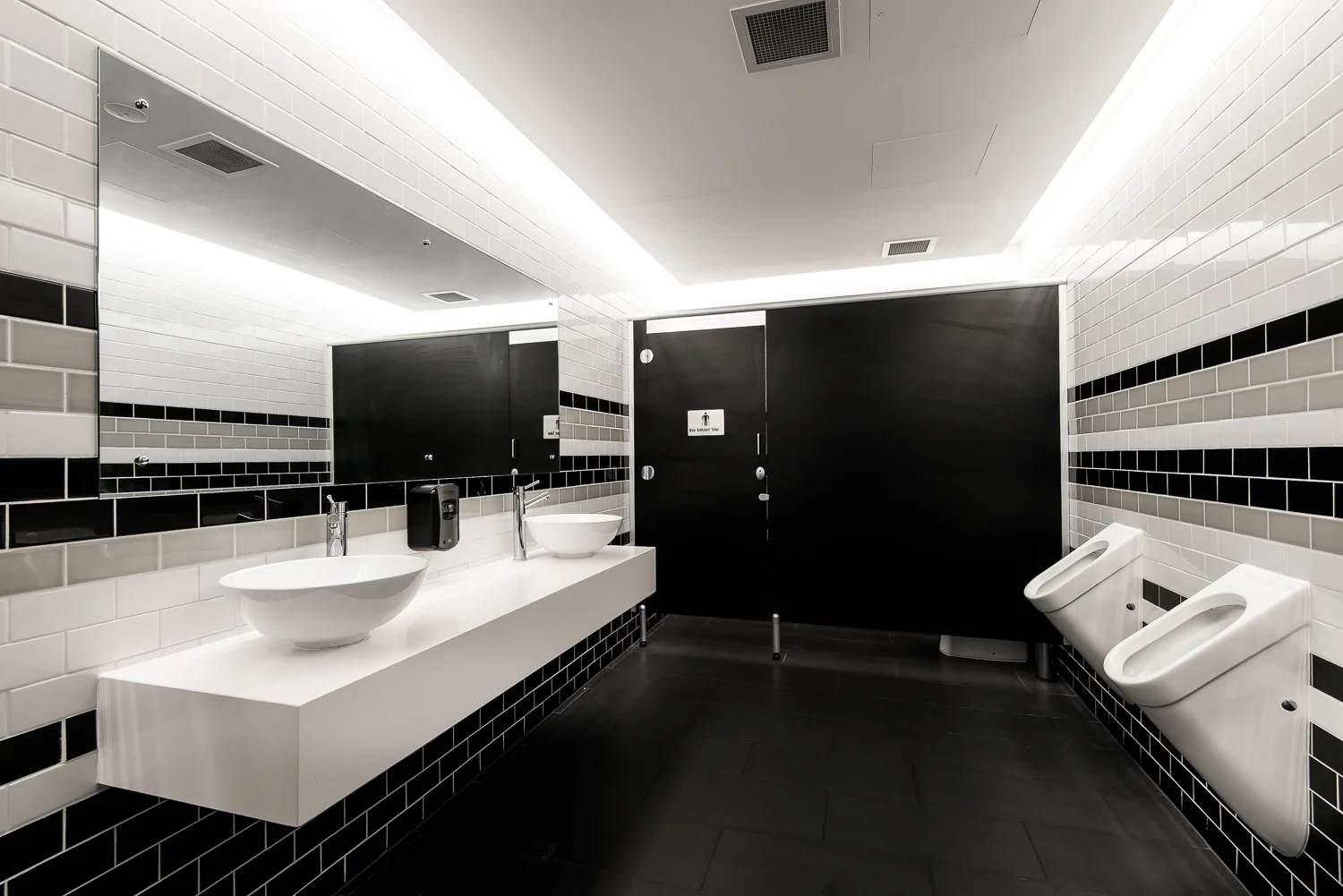 BathersBeach-110_LR.jpg