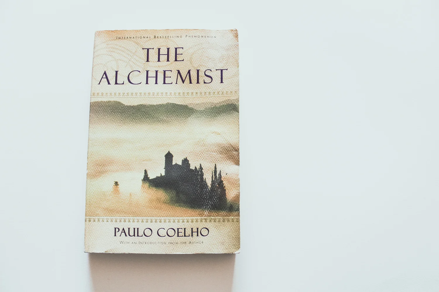 the-alchemist-paulo-coelho-review.jpg