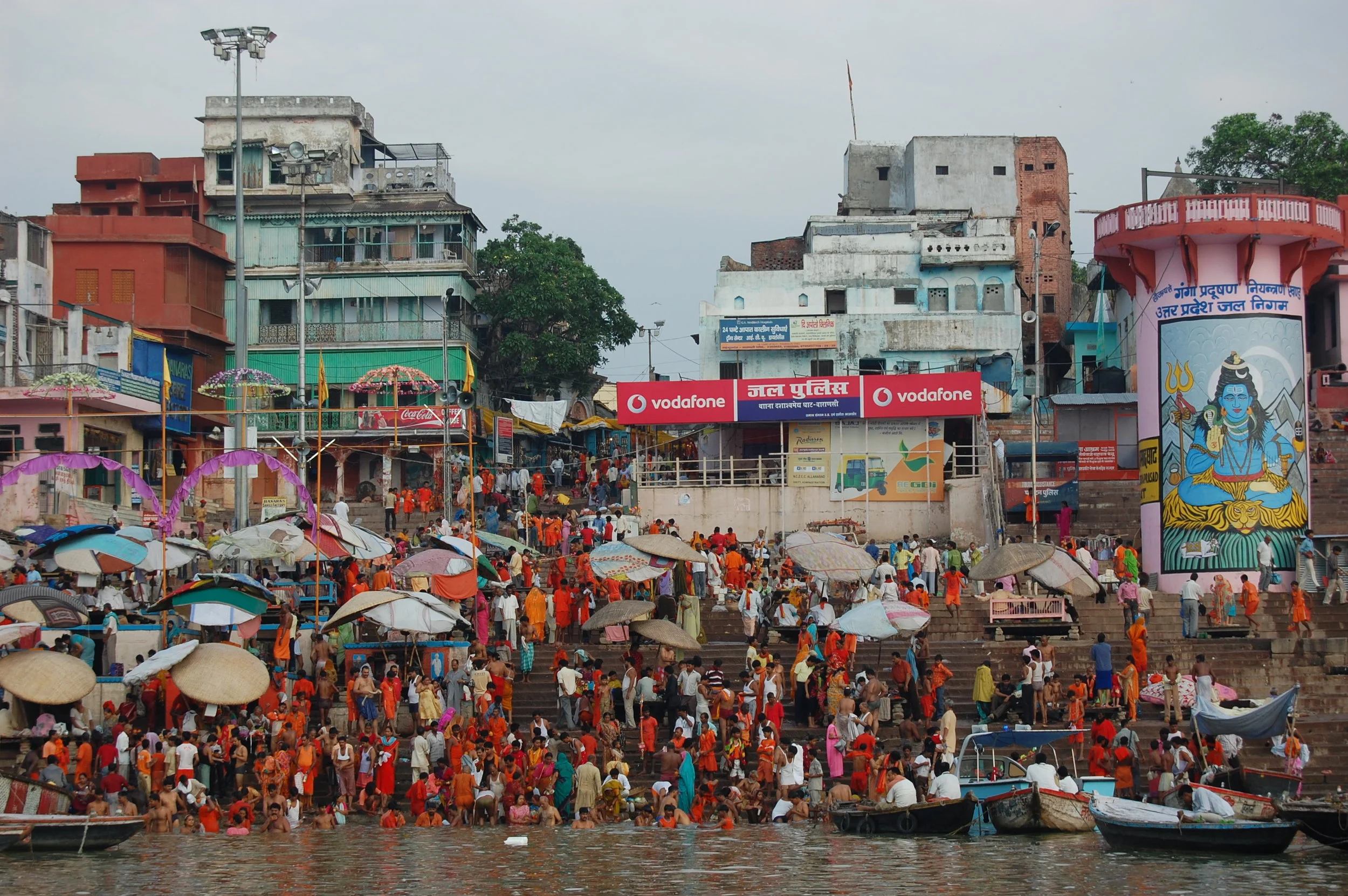 1 Varanasi - Prayer.JPG